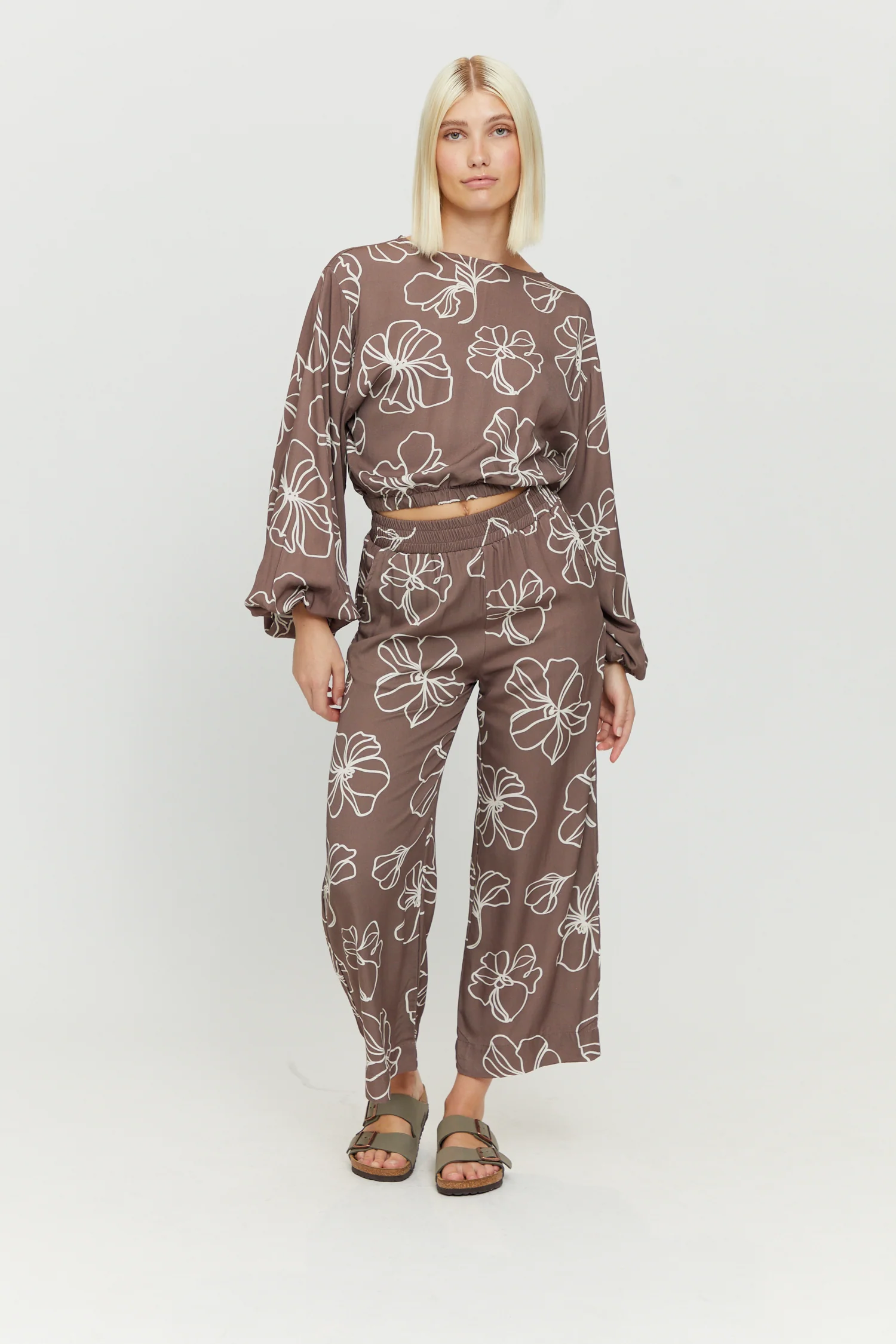 Cherry Printed Pants - Image 10