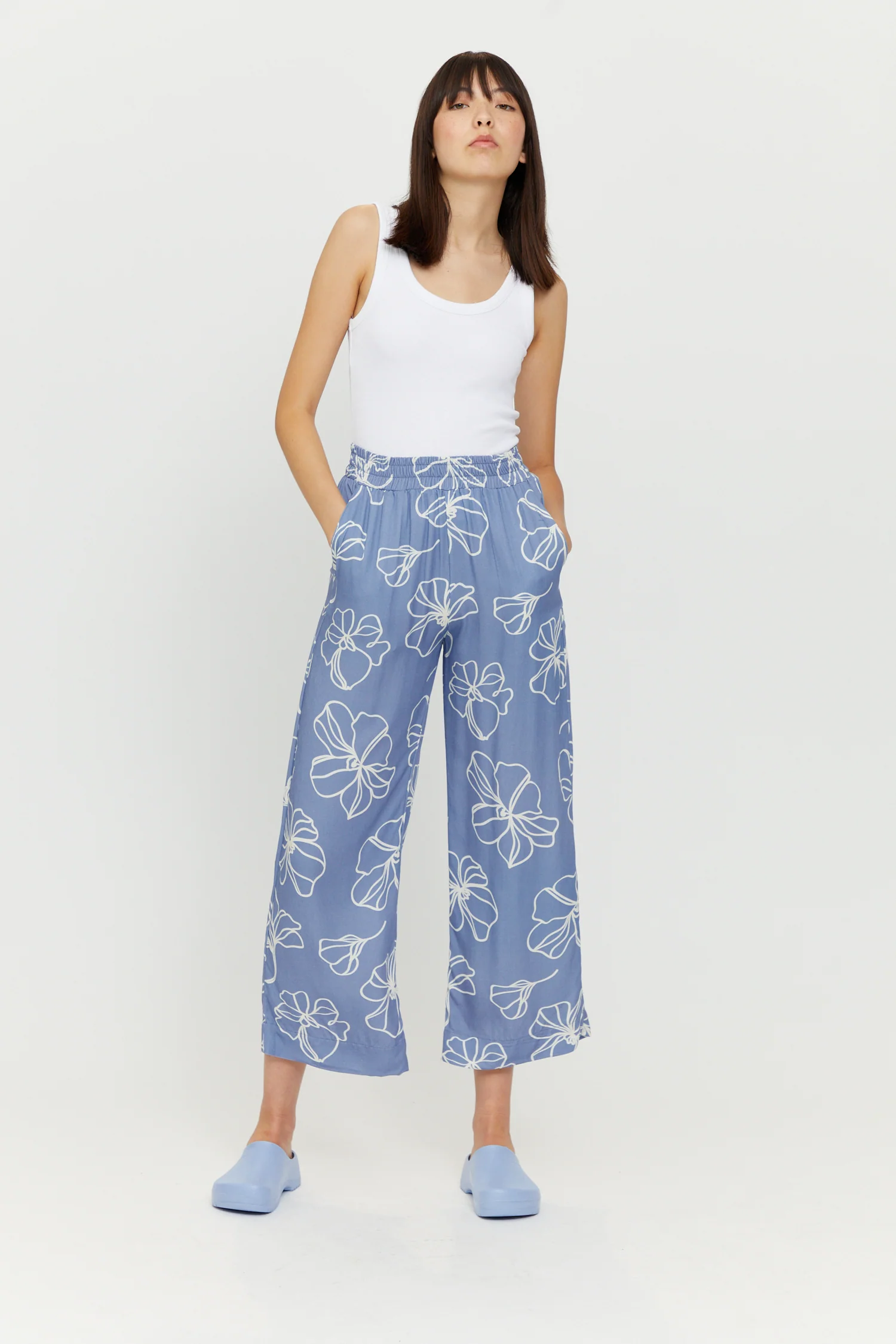 Cherry Printed Pants - Image 4