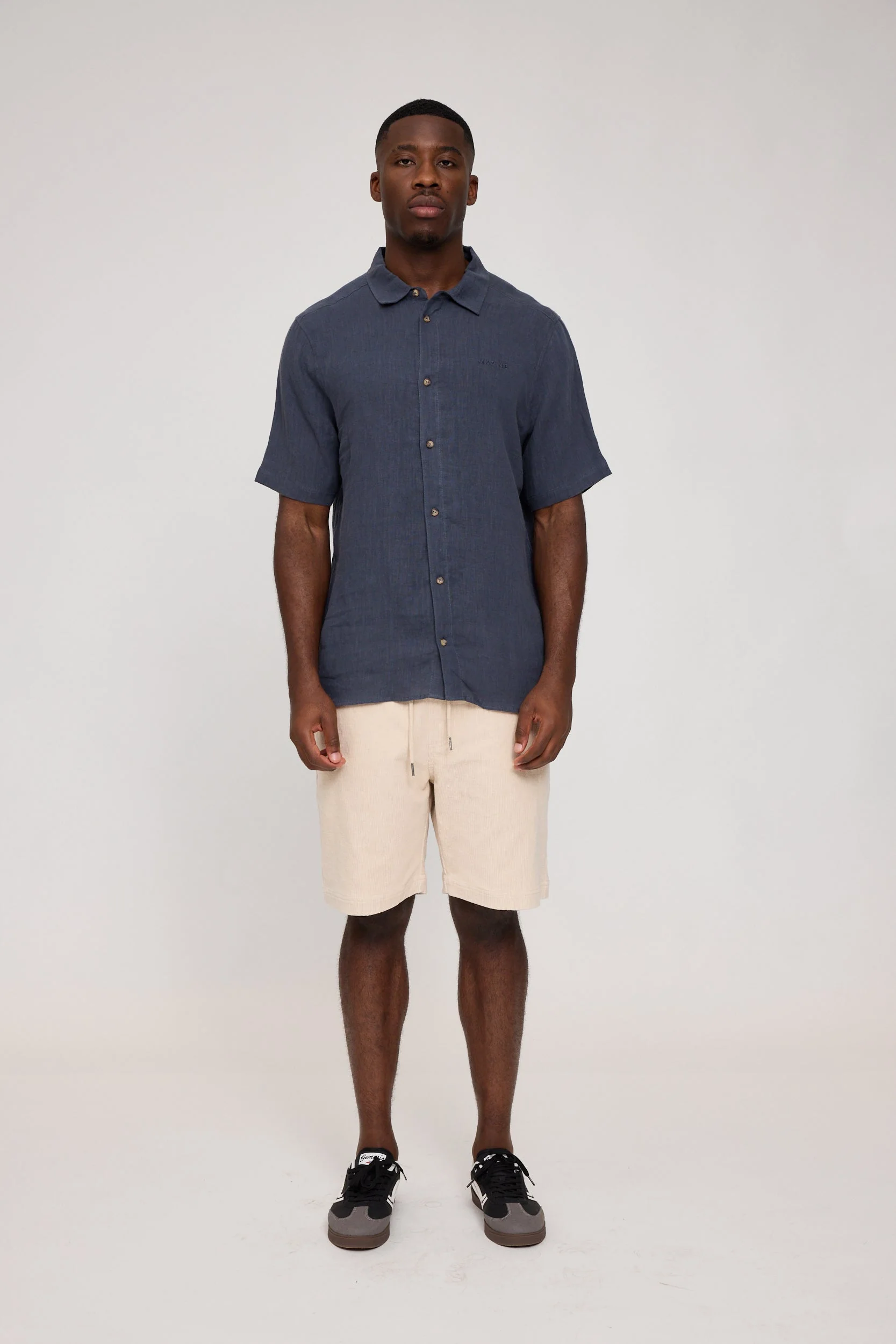 Shortsleeve Linen Shirt - Image 10
