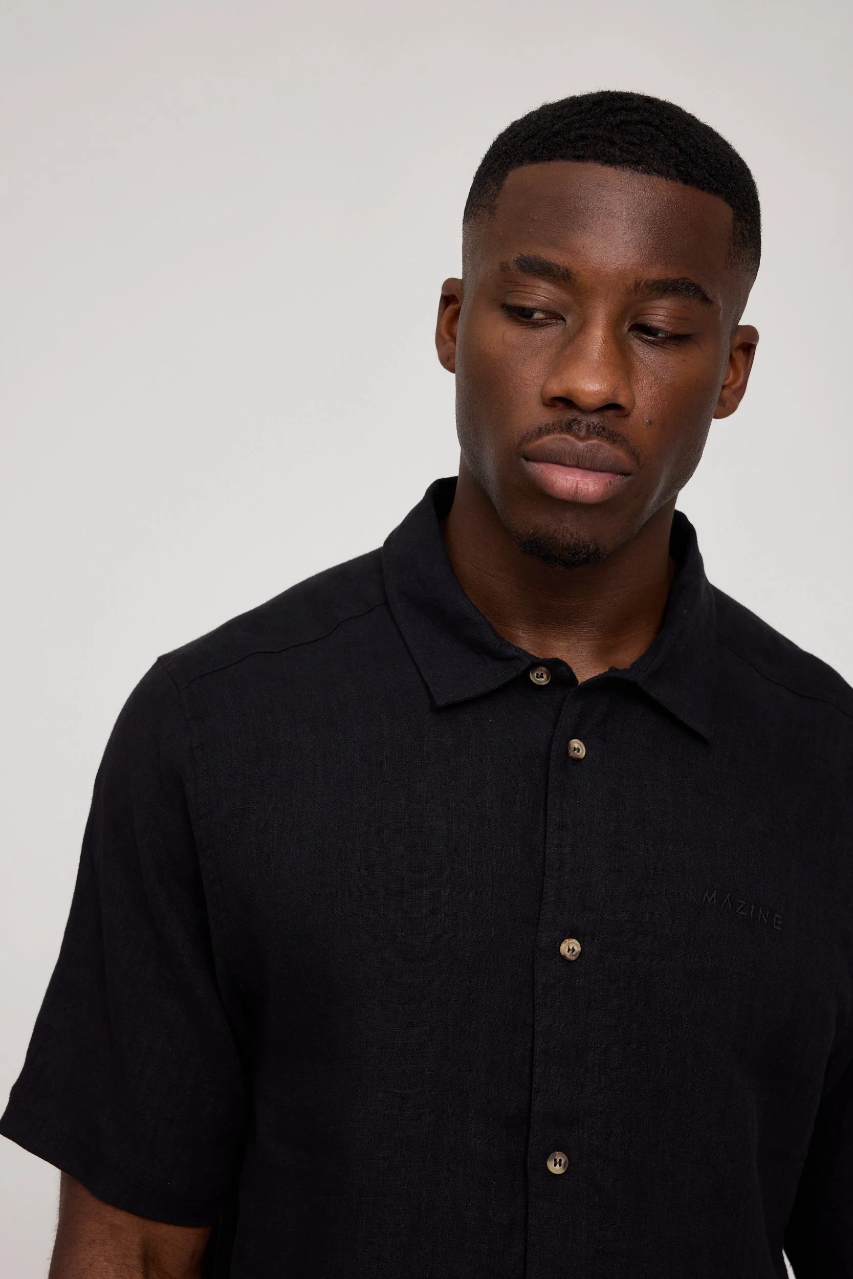 Shortsleeve Linen Shirt - Image 27