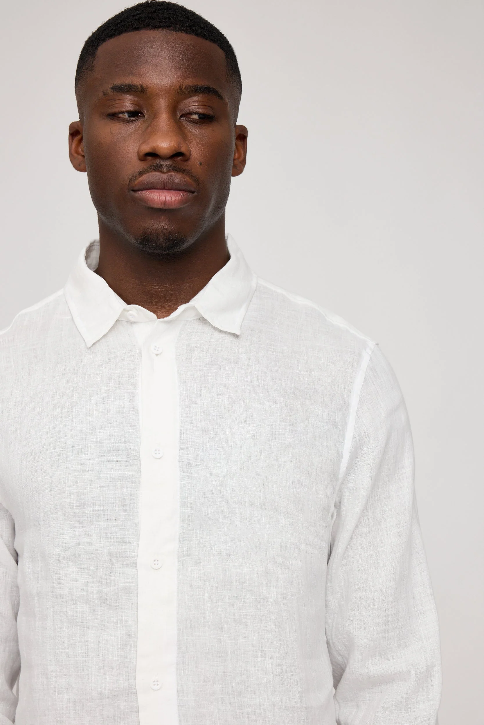 Classic Linen Shirt - Image 3
