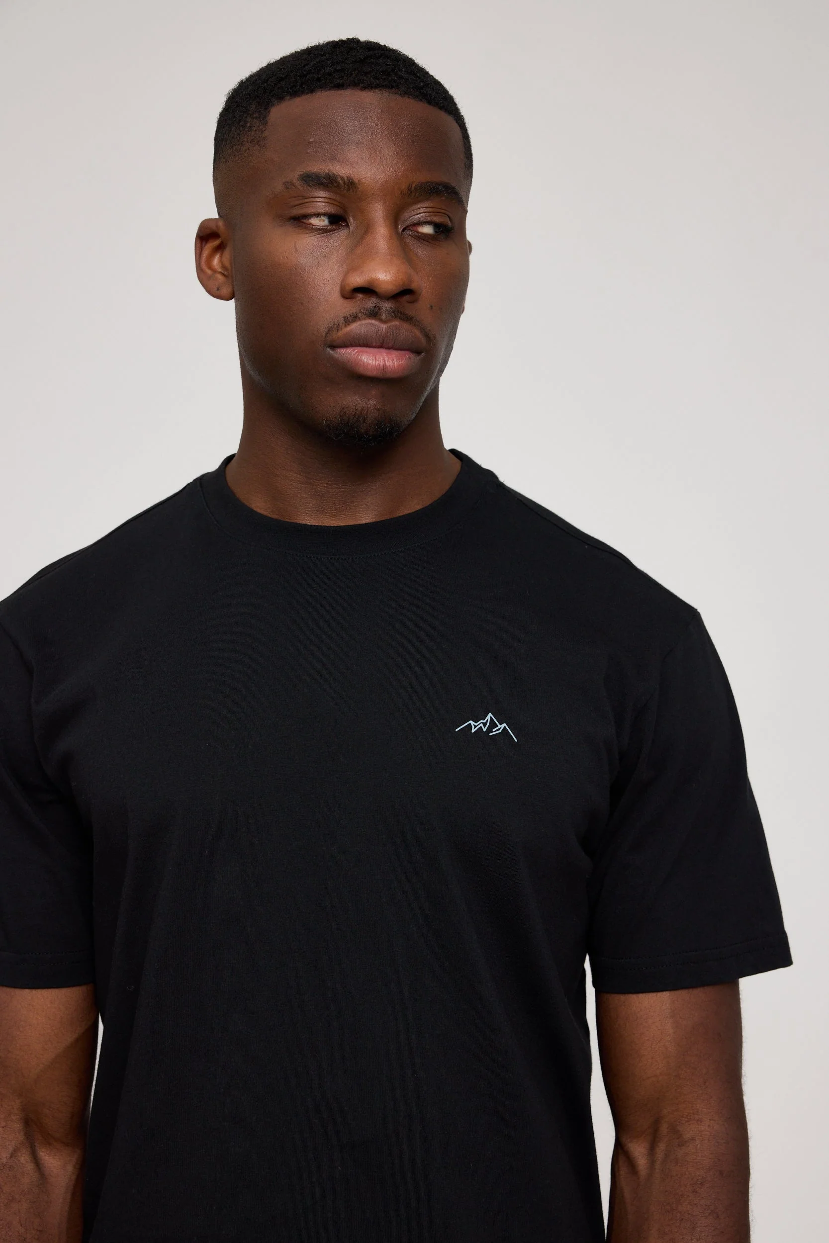 Chest Print T - Image 21