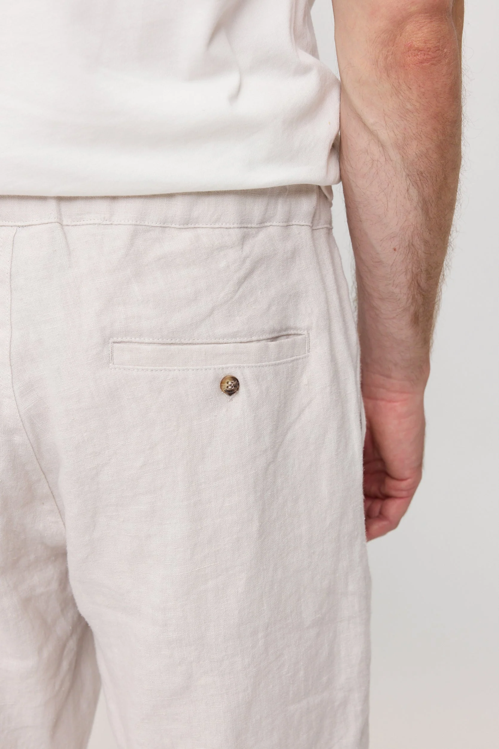 Regular Linen Shorts - Image 3