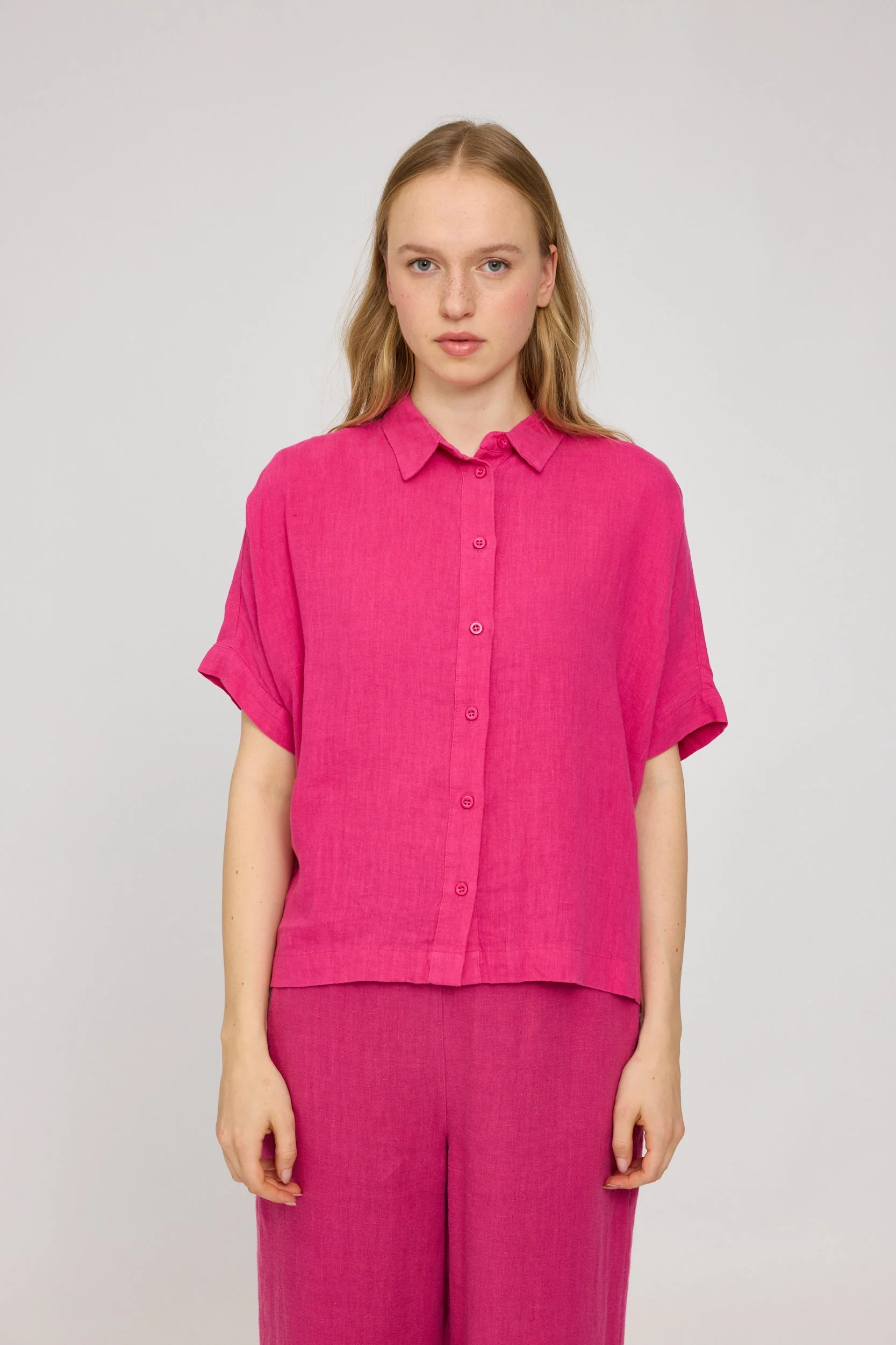 Short Sleeve Linen Shirt - Image 13