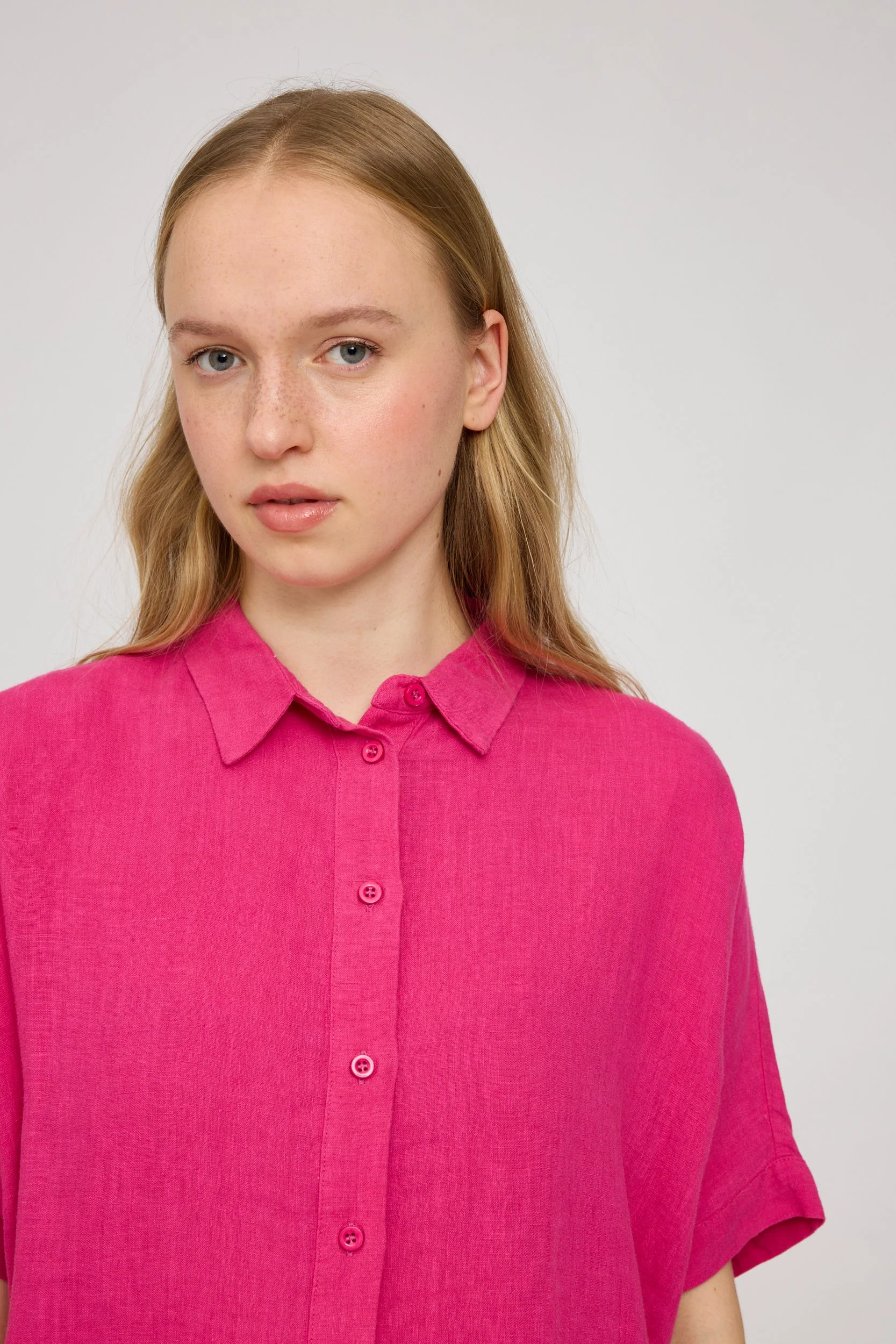 Short Sleeve Linen Shirt - Image 15
