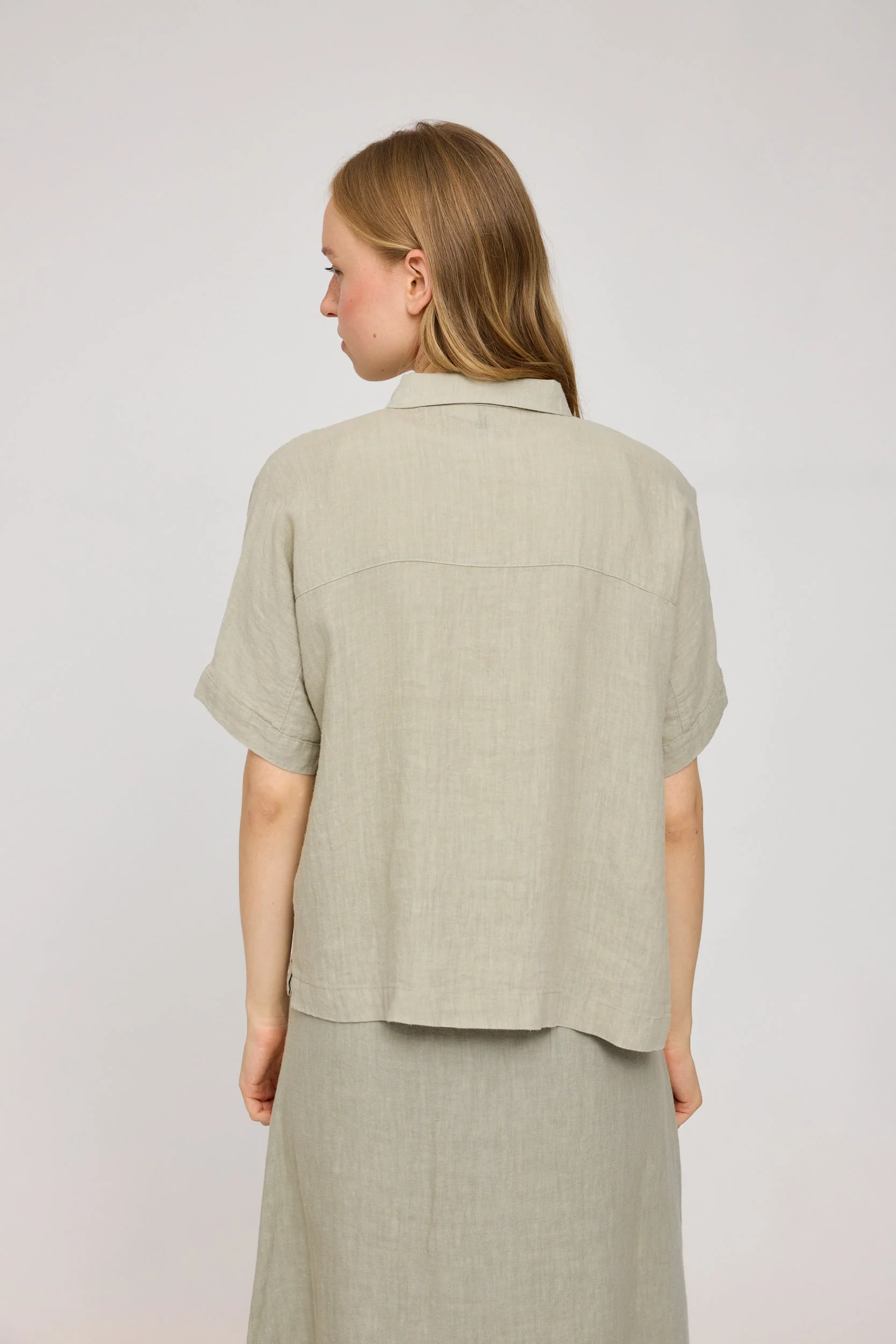 Short Sleeve Linen Shirt - Image 2