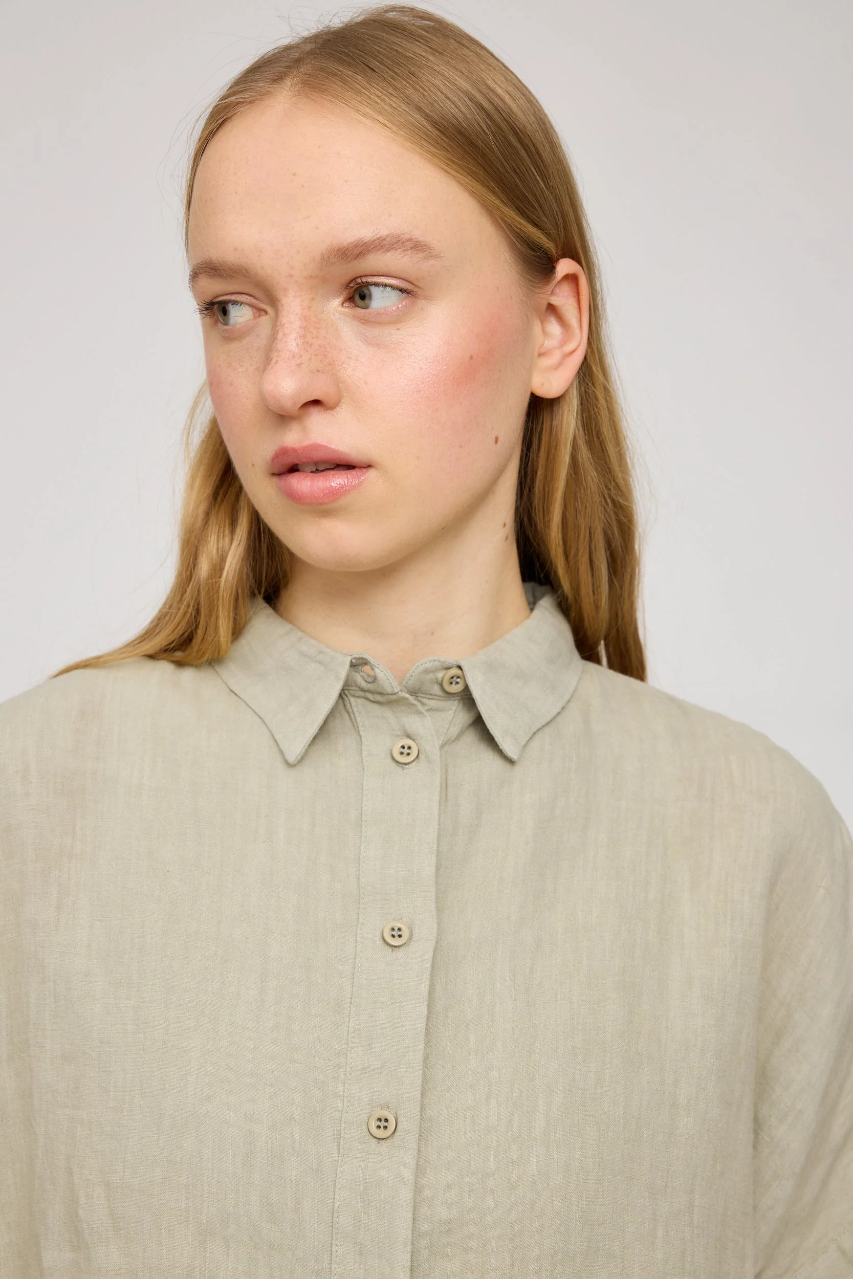 Short Sleeve Linen Shirt - Image 3
