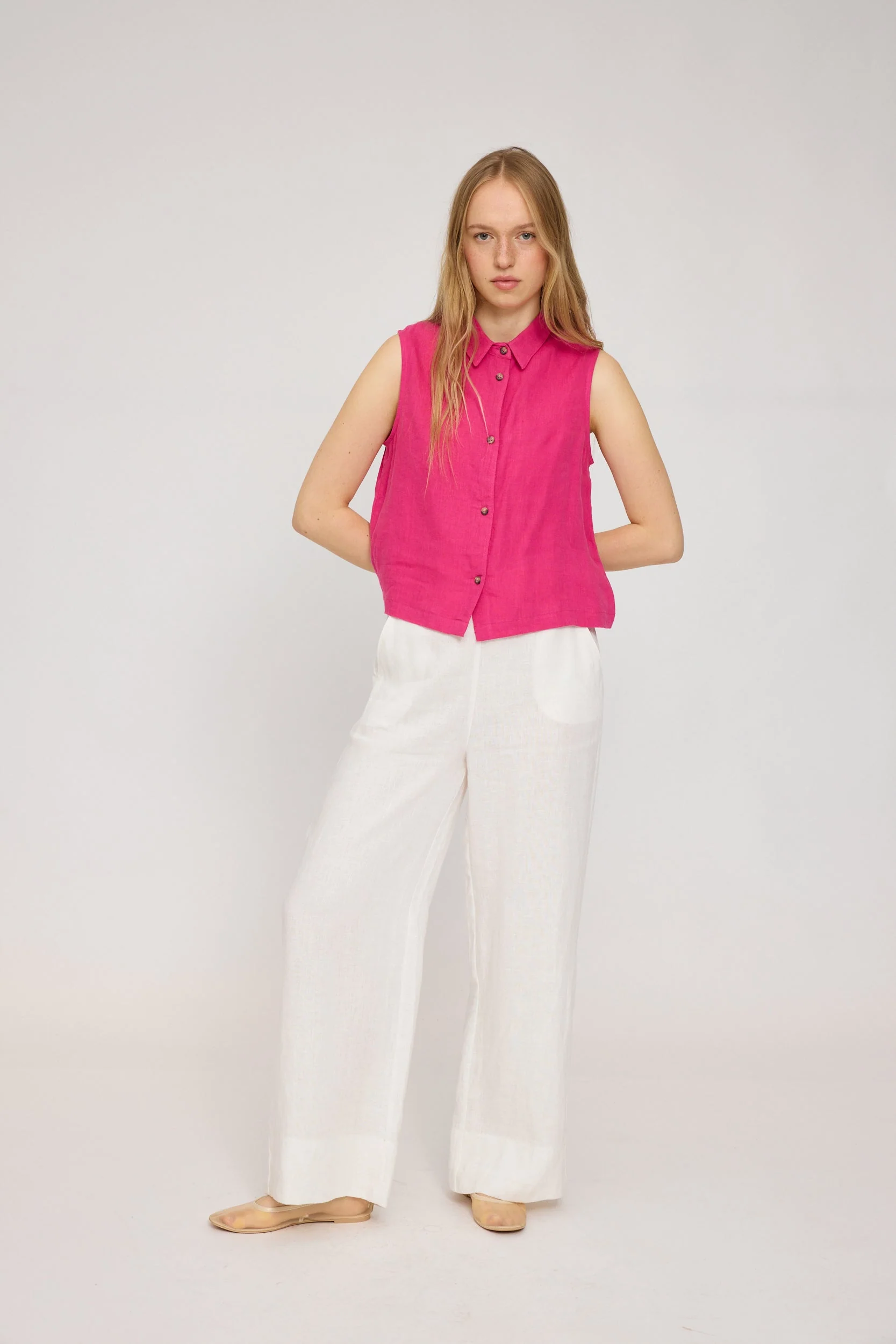 Sleeveless Linen Blouse - Image 23