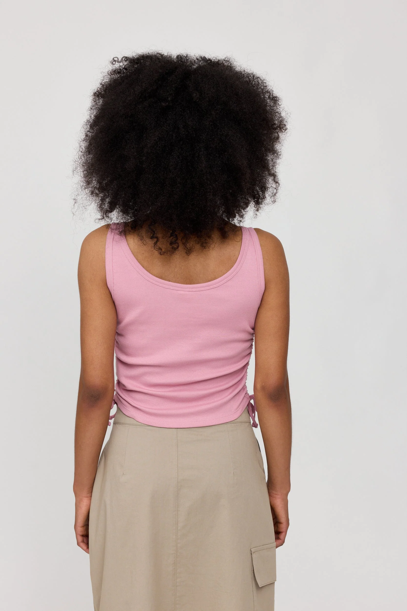 Ribbed Tank w Gathering - Image 8