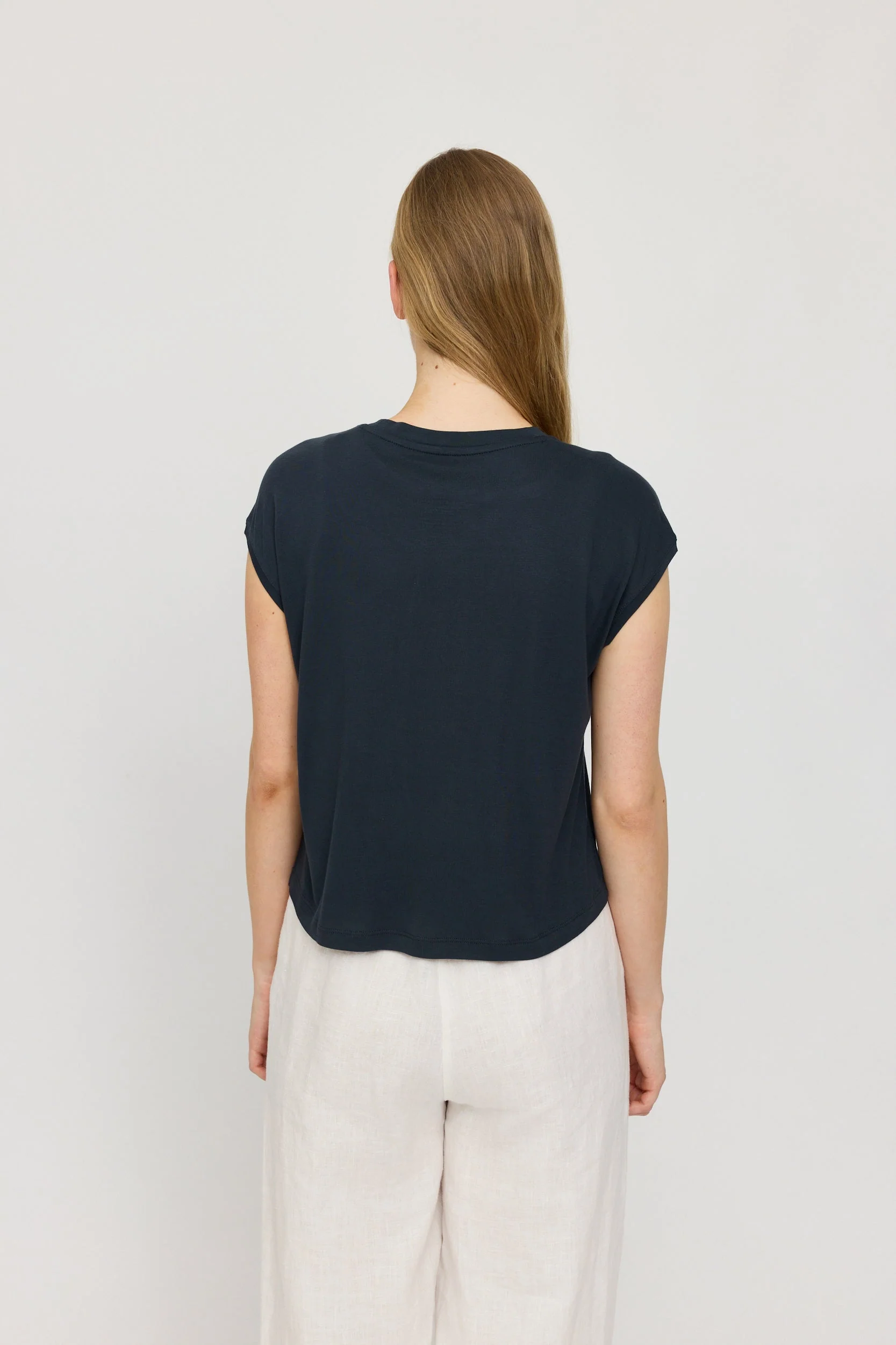 Cropped T Loose Fit - Image 13