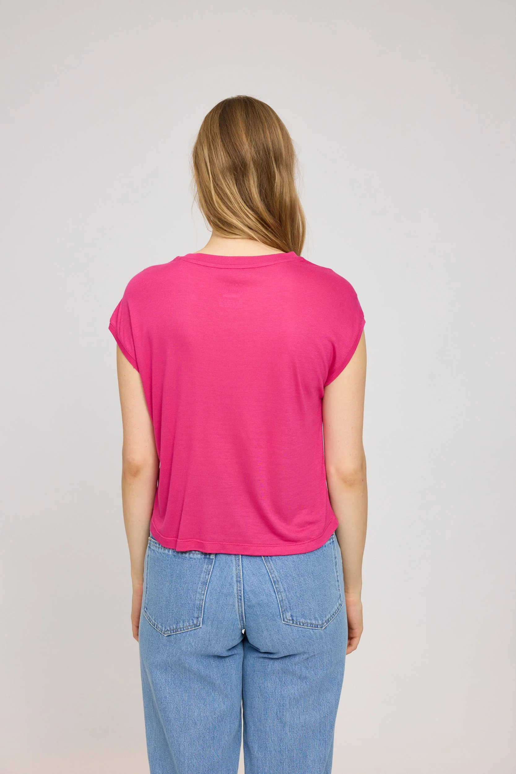 Cropped T Loose Fit - Image 28