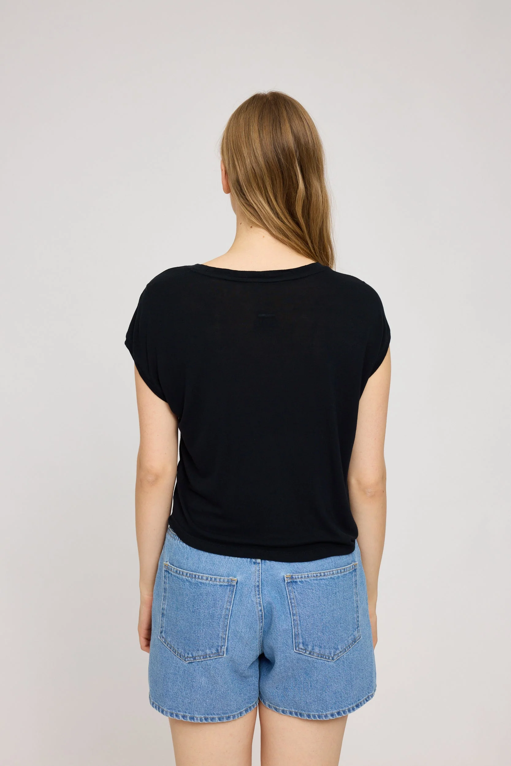 Cropped T Loose Fit - Image 33