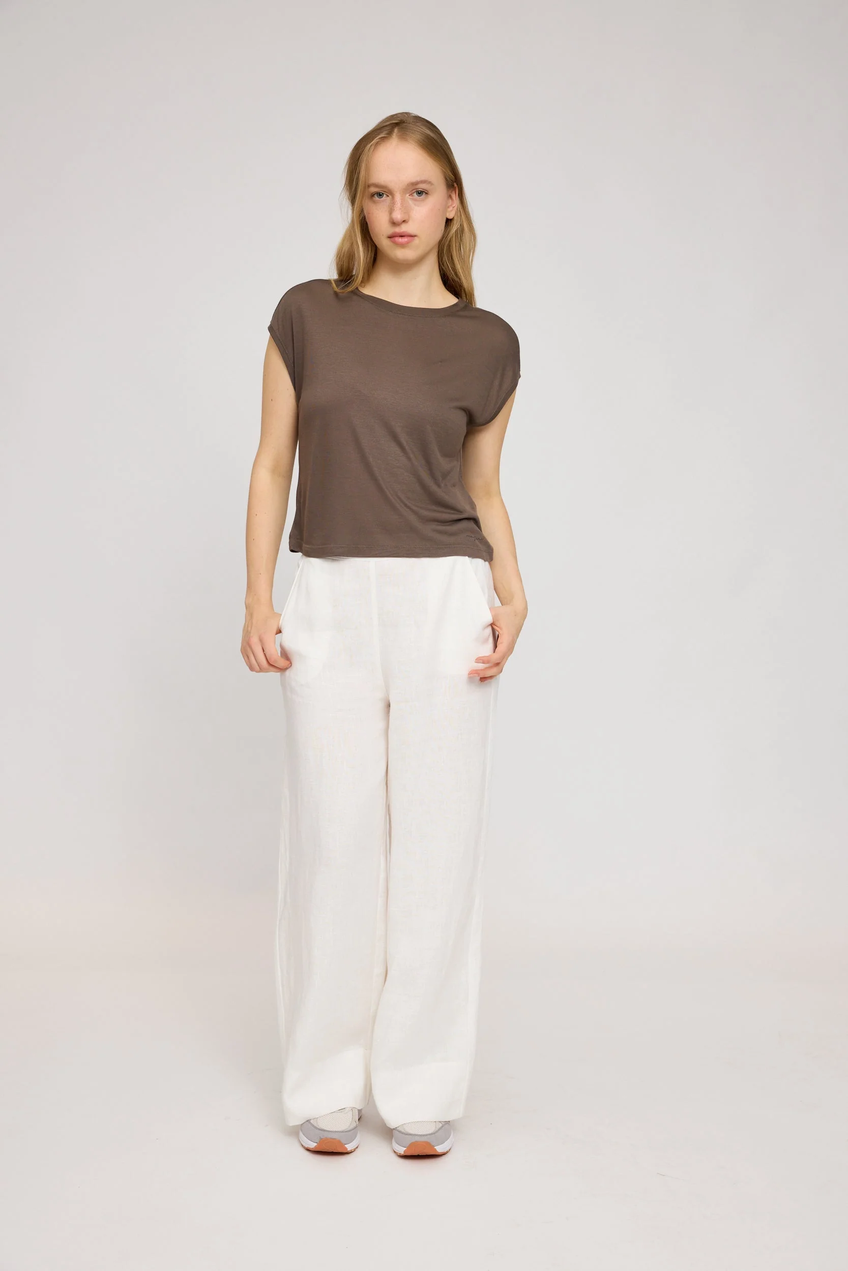 Cropped T Loose Fit - Image 4