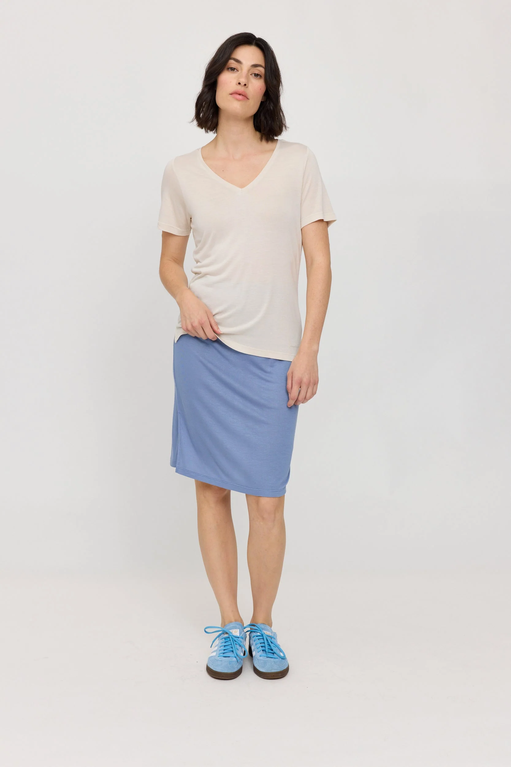 Basic T V-Neck - Image 16