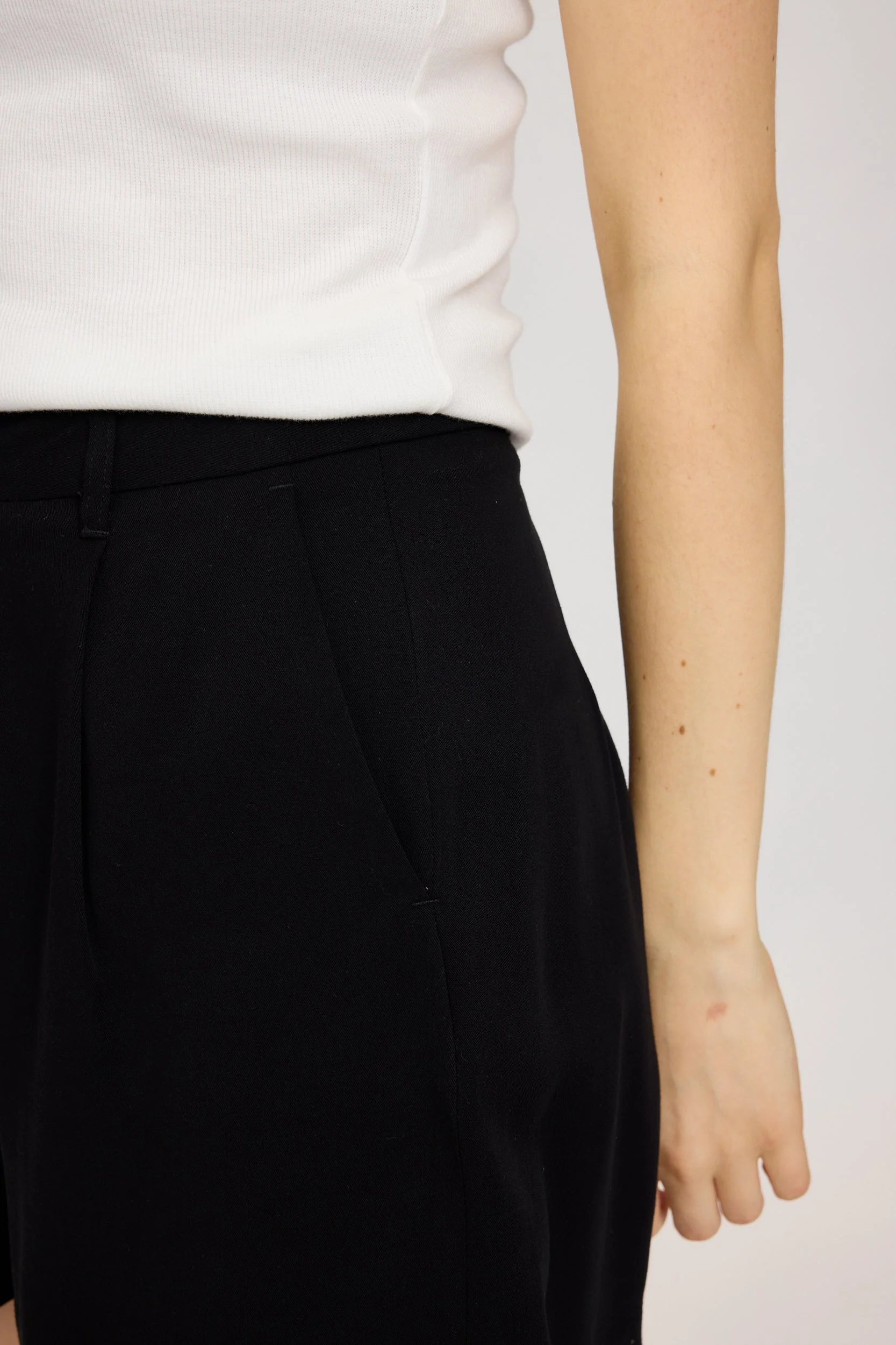 Pleated Shorts - Image 21