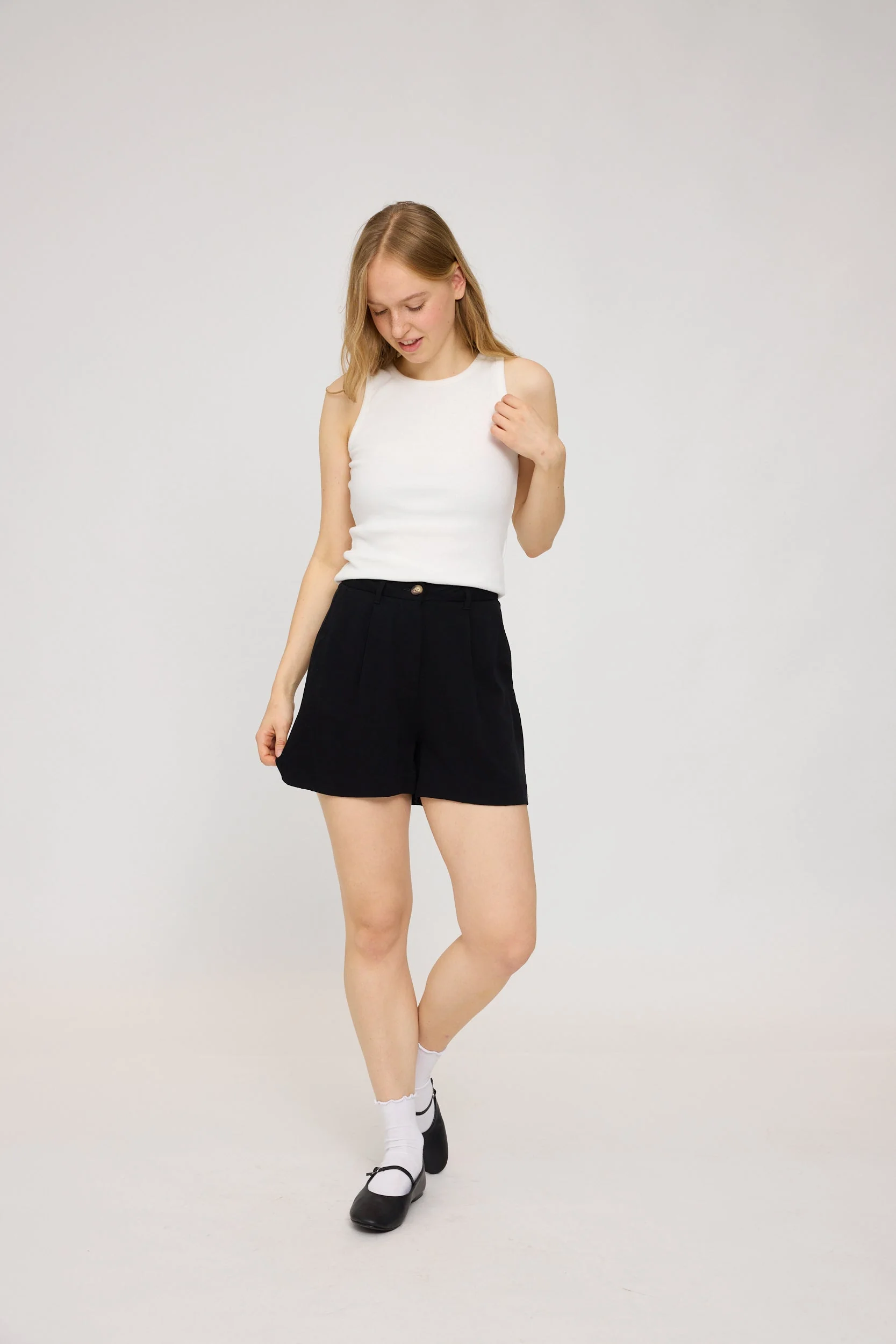 Pleated Shorts - Image 23