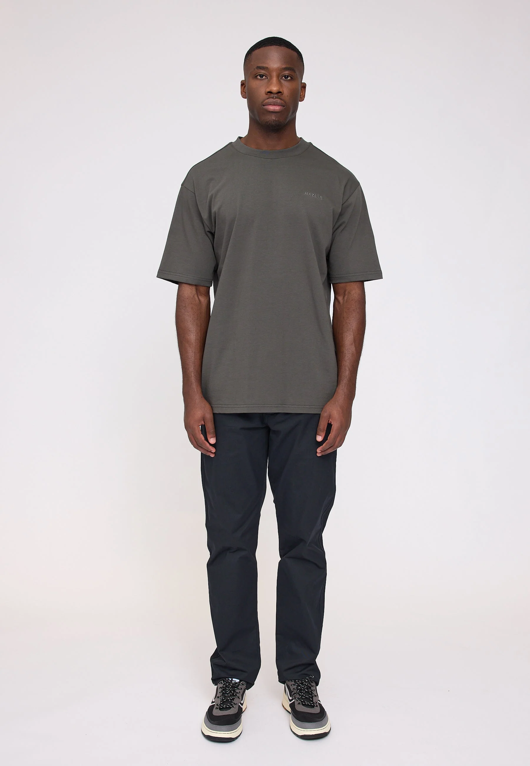 Heavy Basic T-Shirt - Image 10