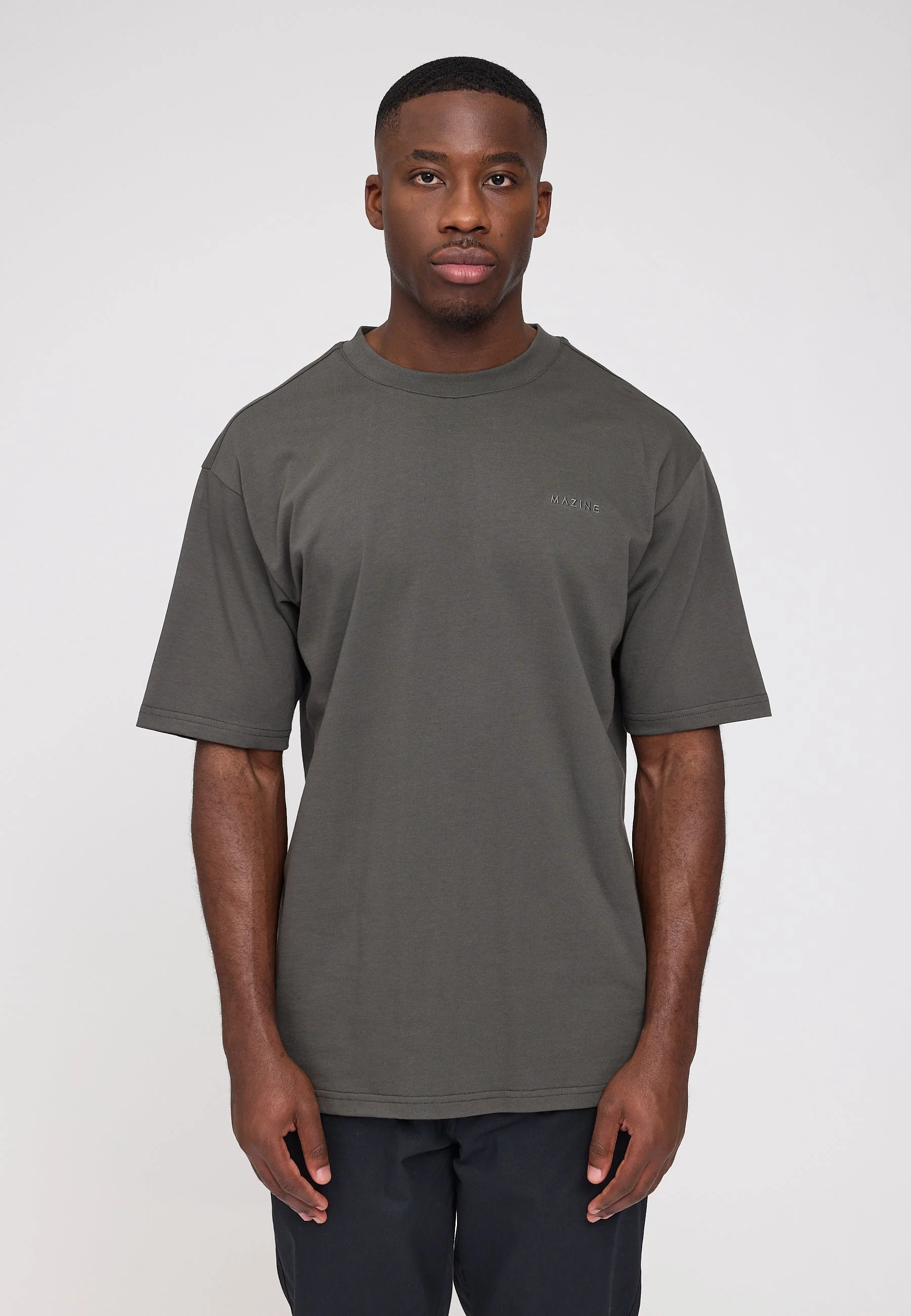 Heavy Basic T-Shirt - Image 7