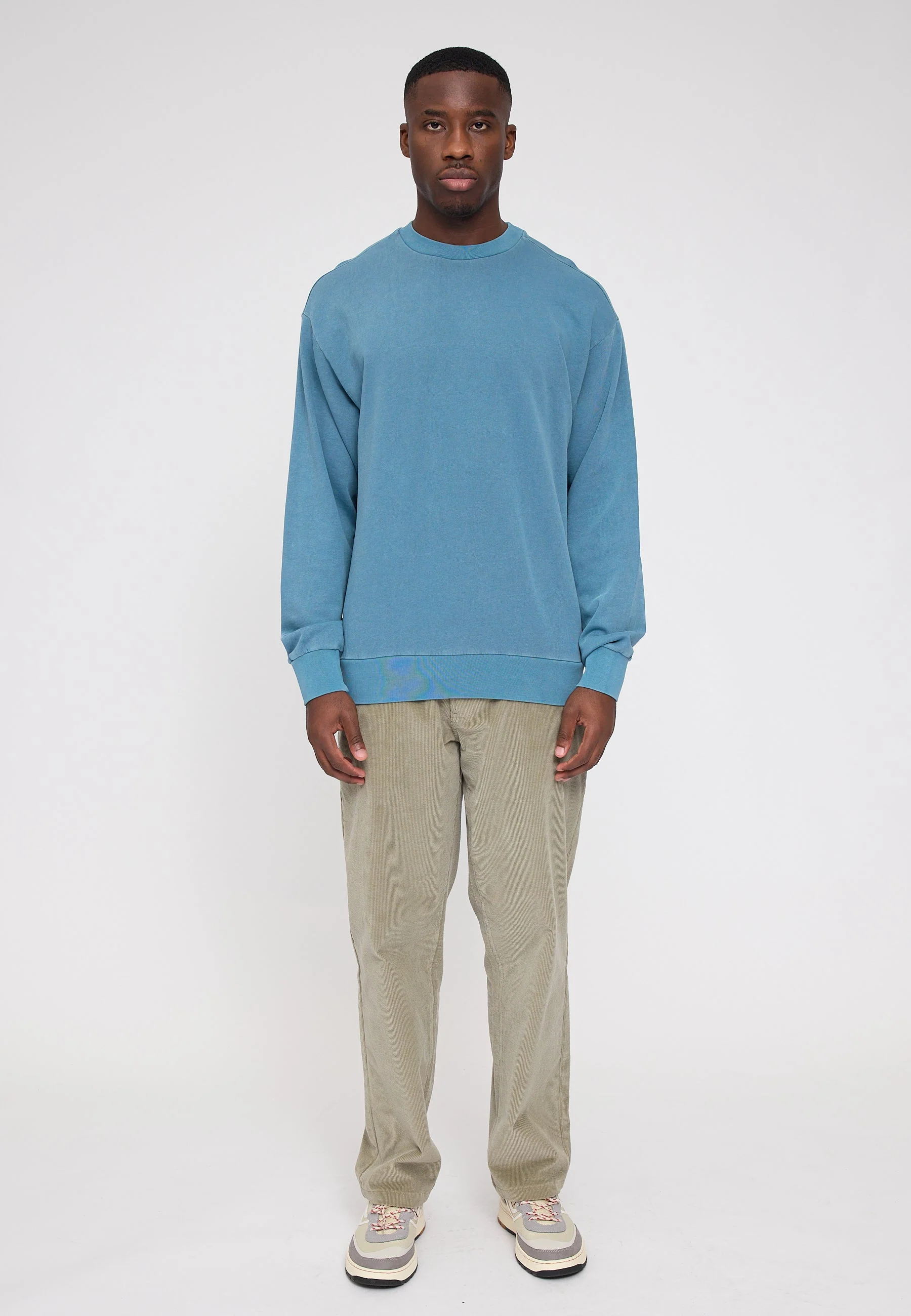 Genderless Natural Dye Sweatshirt - Image 10