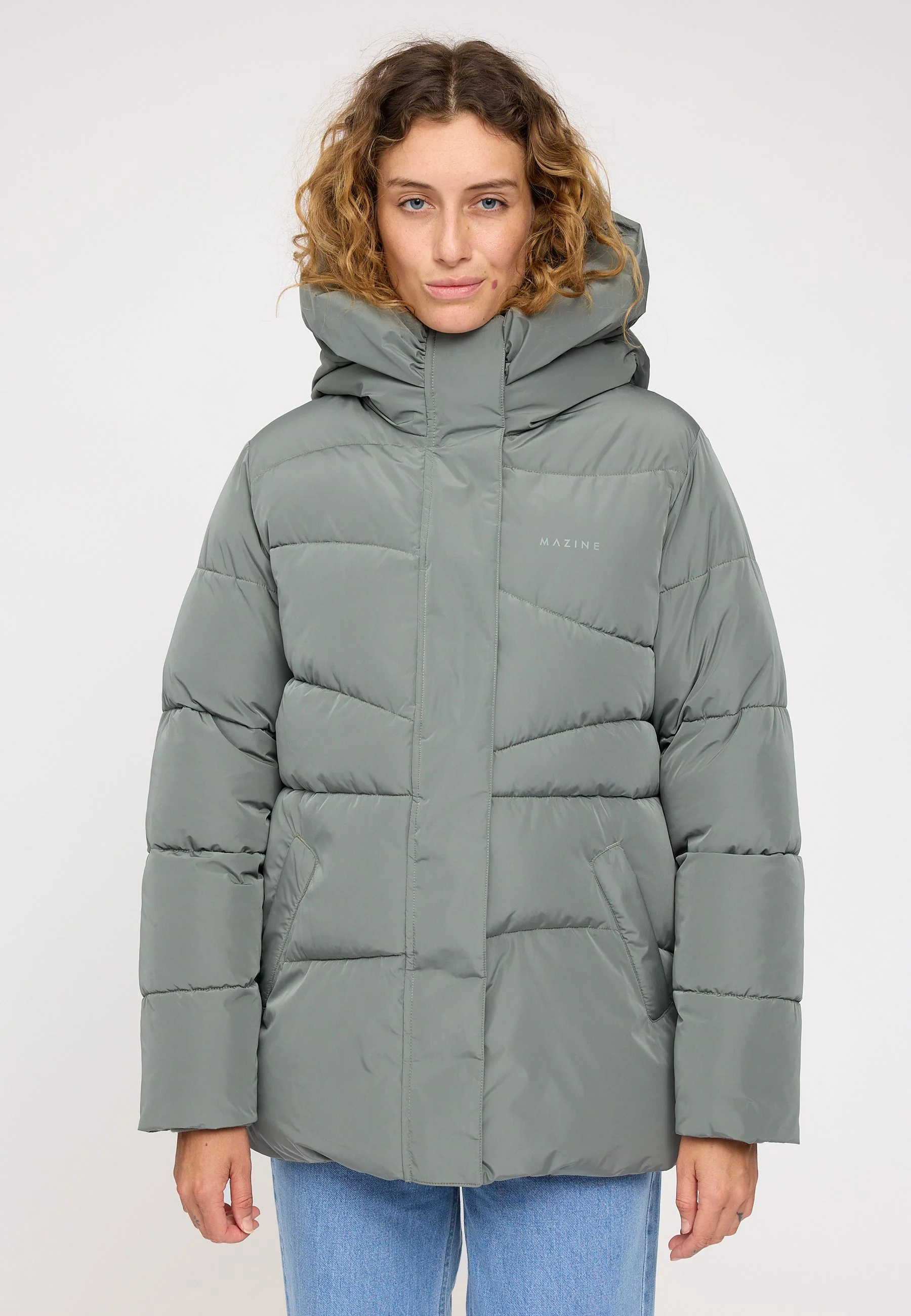 Waves Quilt Puffer Jacket - Image 9