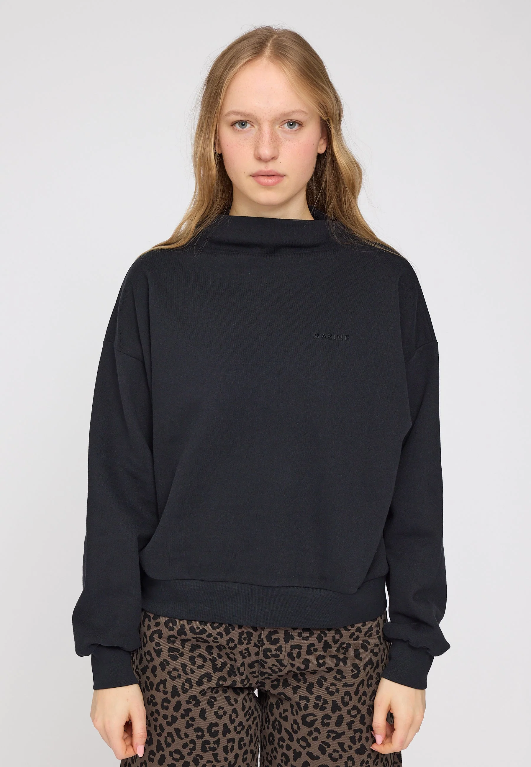 Soft Fabric Mock Turtleneck - Image 19