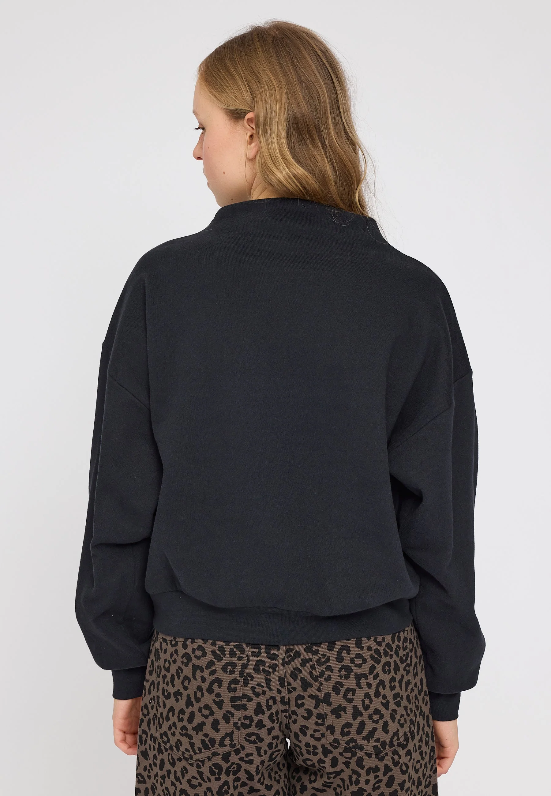 Soft Fabric Mock Turtleneck - Image 20