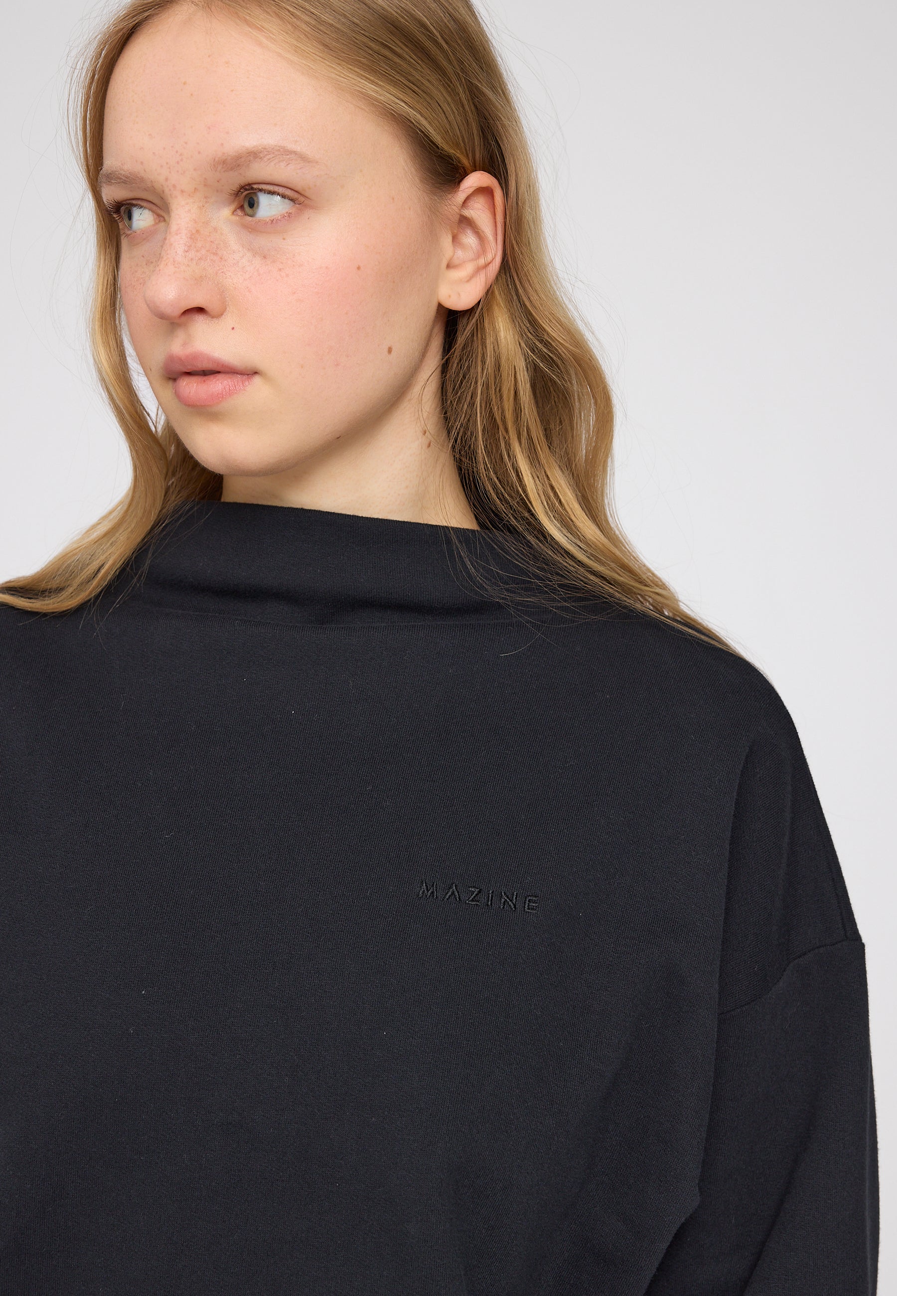Soft Fabric Mock Turtleneck - Image 21