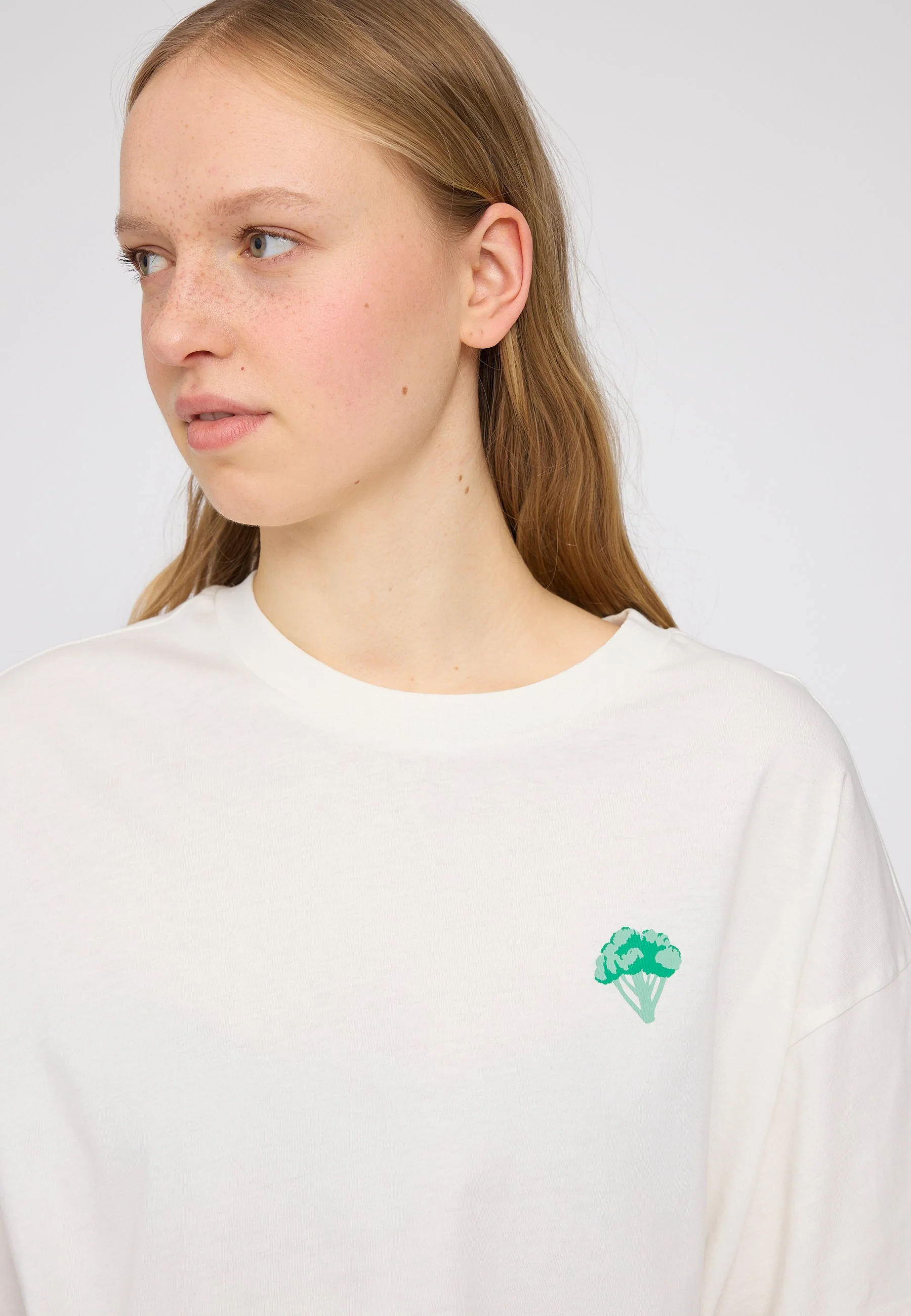 Chest Print T-Shirt - Image 15