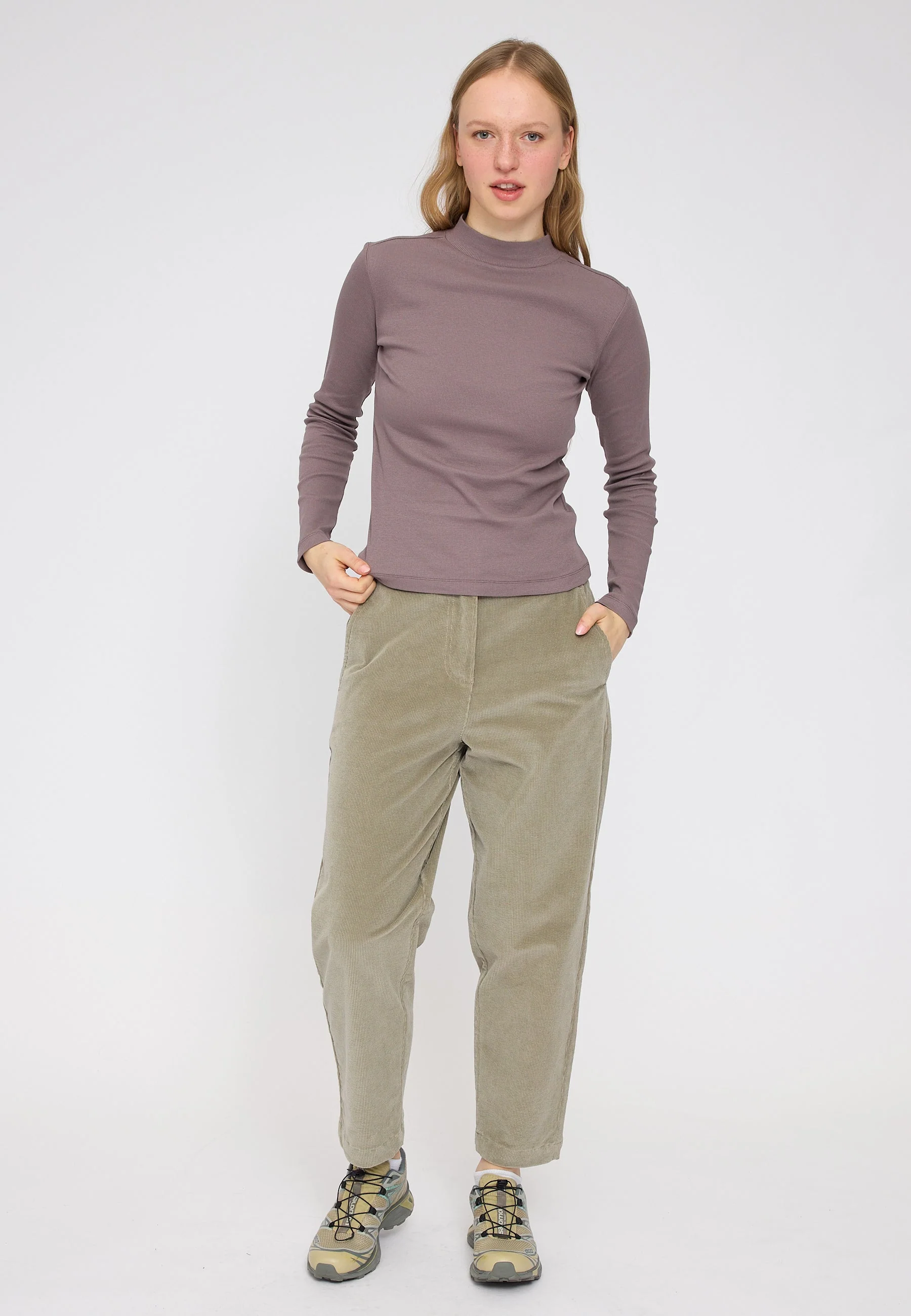 Turtleneck Longsleeve - Image 11