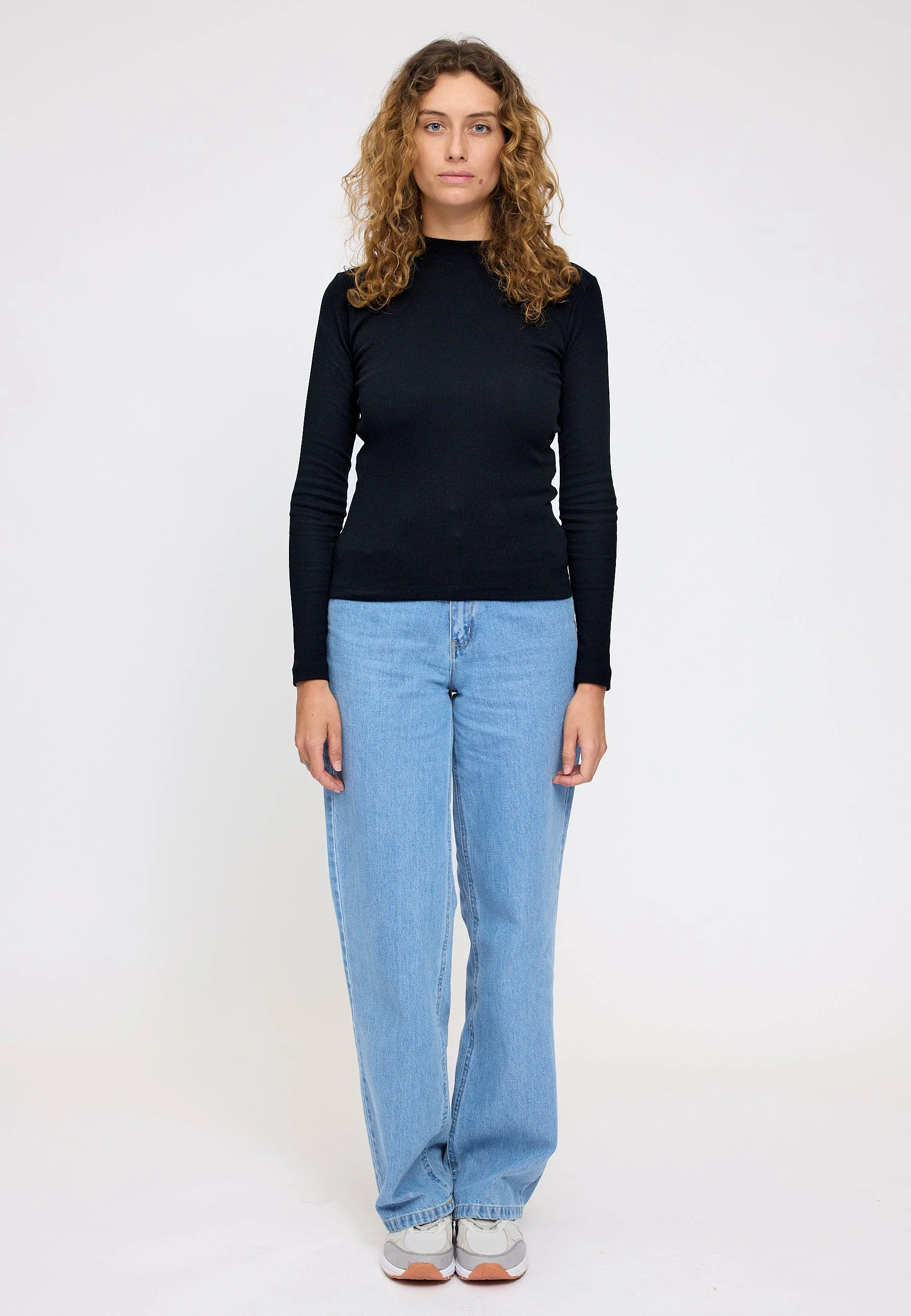 Turtleneck Longsleeve - Image 4