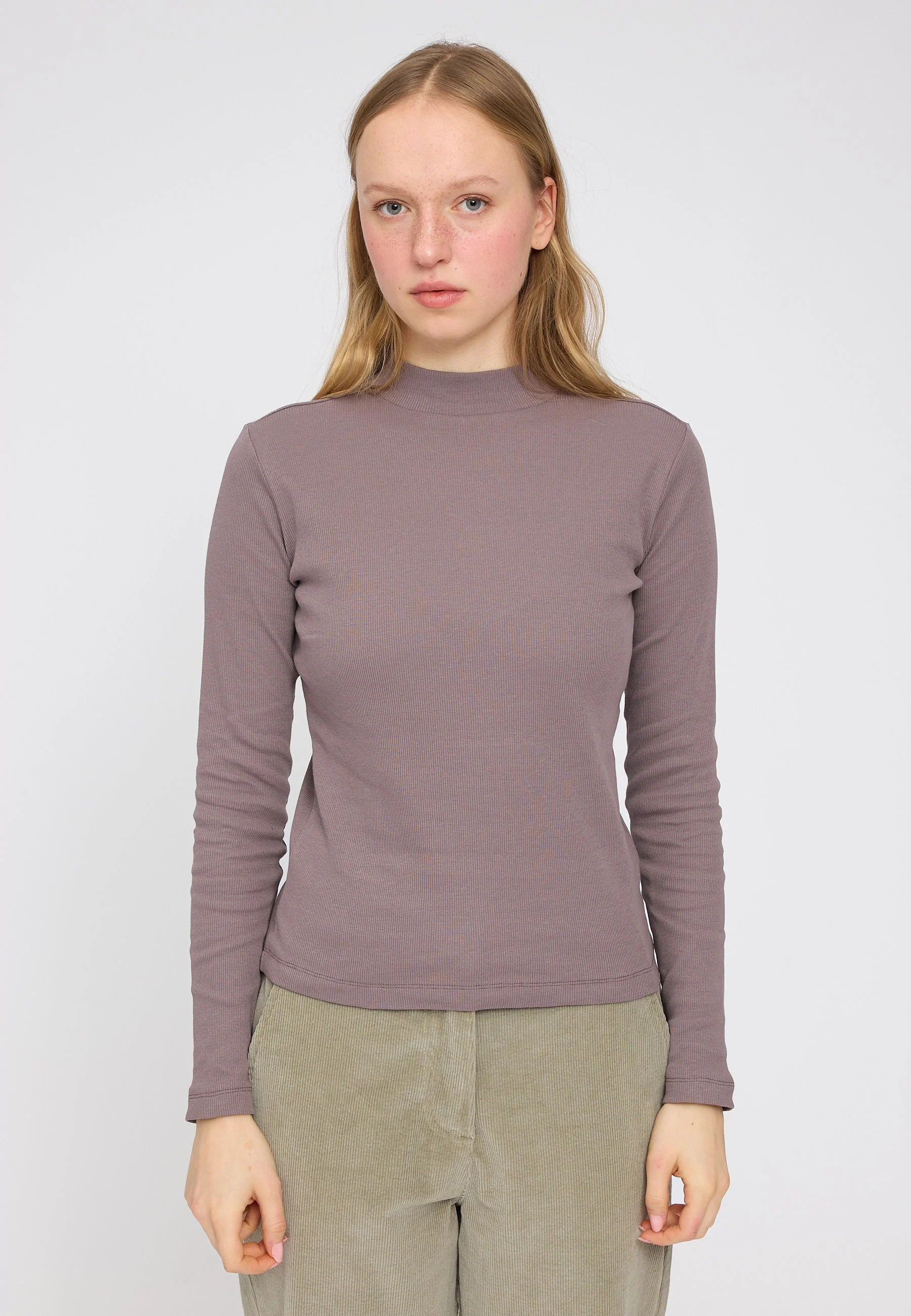 Turtleneck Longsleeve - Image 7