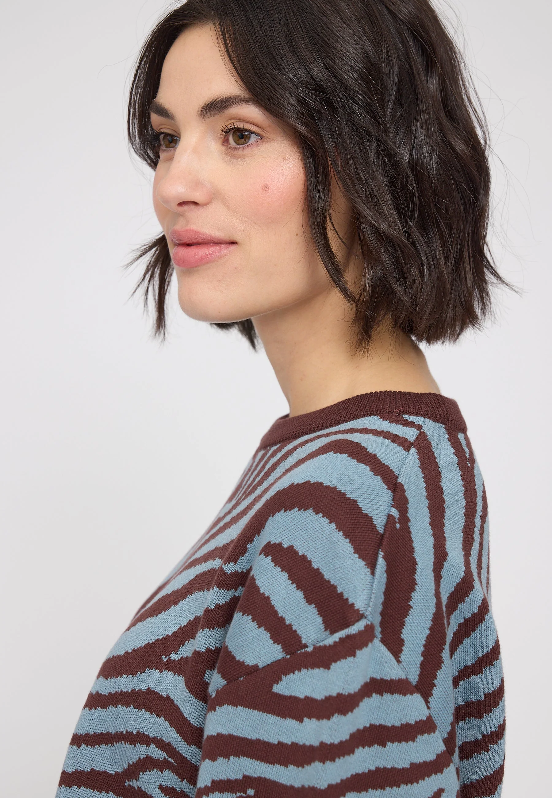 Zebra Jacquard Knit Jumper - Image 3