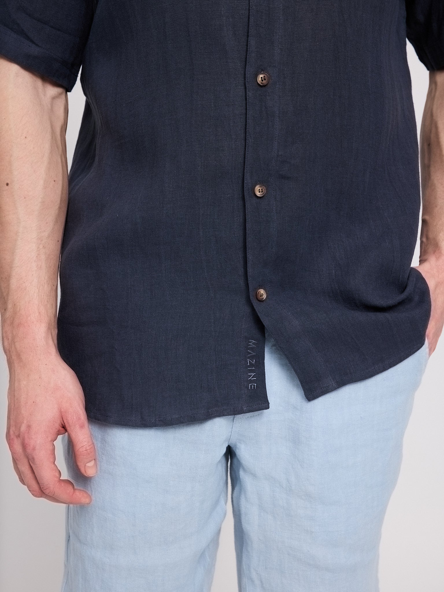 Shortsleeve Linen Shirt - Image 10