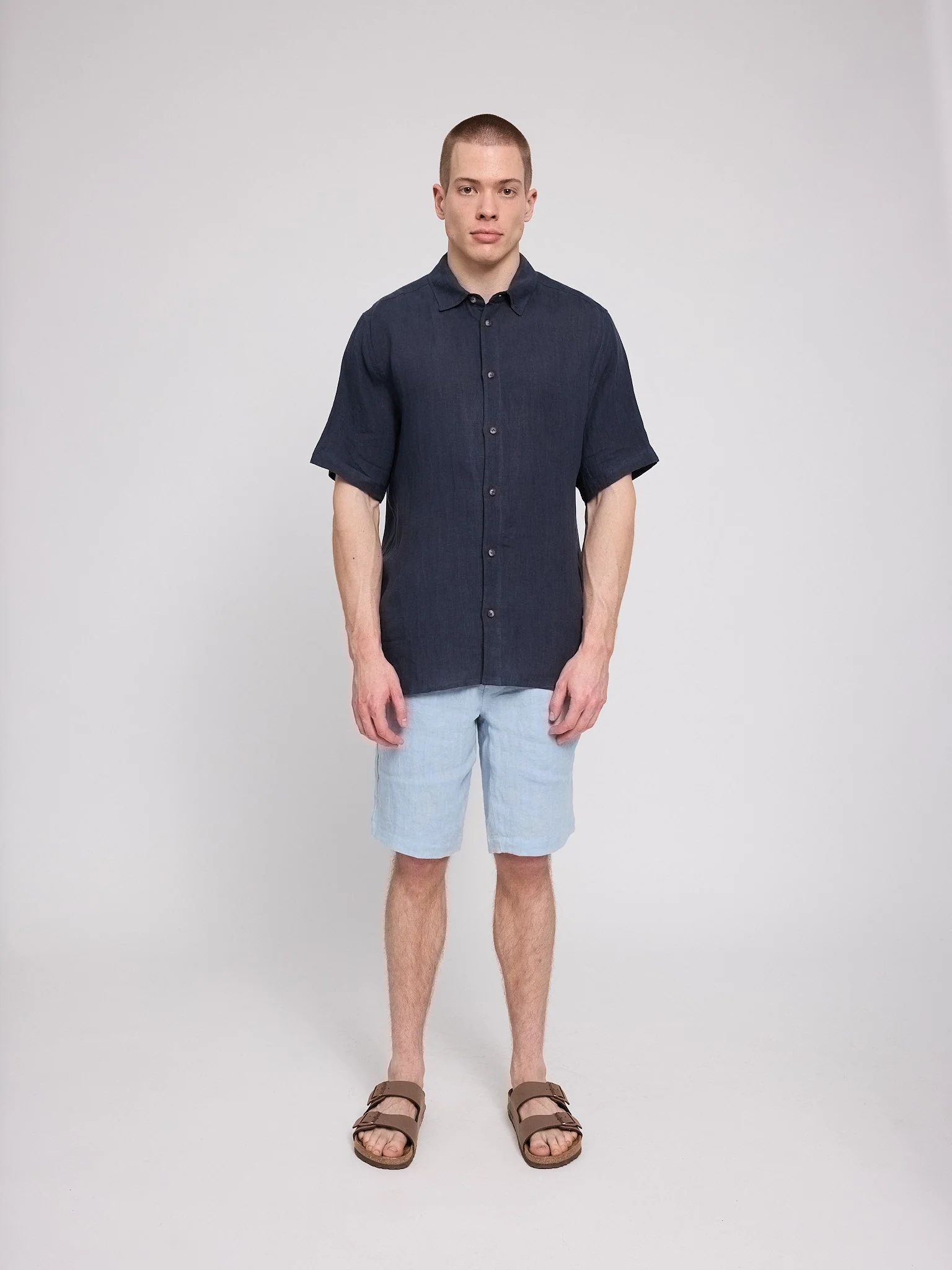 Shortsleeve Linen Shirt - Image 11