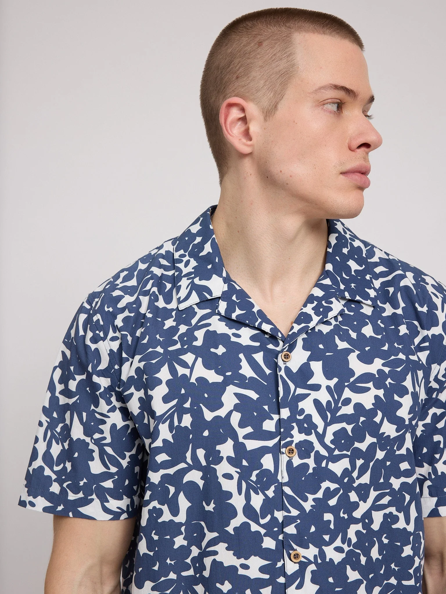 Resort Shirt - Image 3
