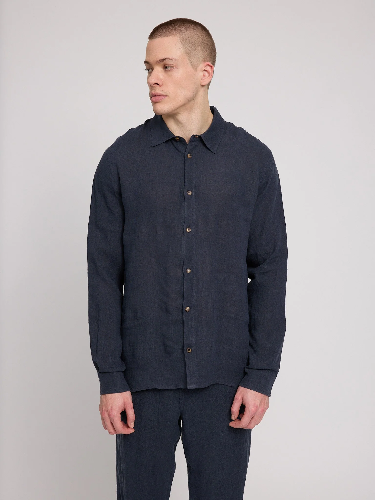 Classic Linen Shirt - Image 8