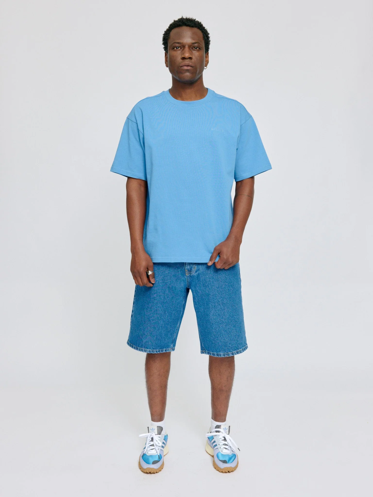 Heavy Basic T-Shirt - Image 10