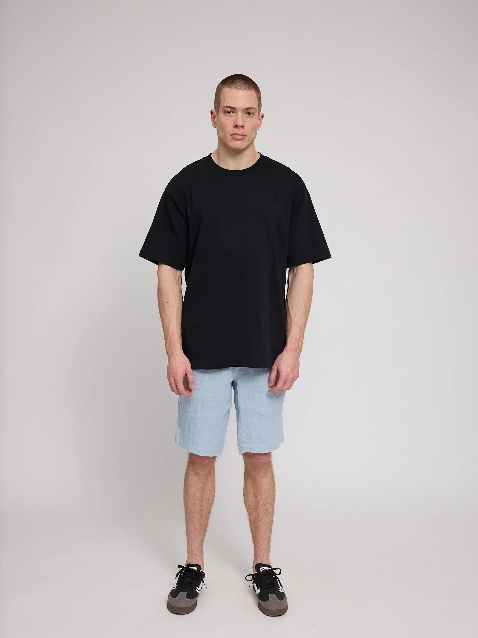 Heavy Basic T-Shirt - Image 16