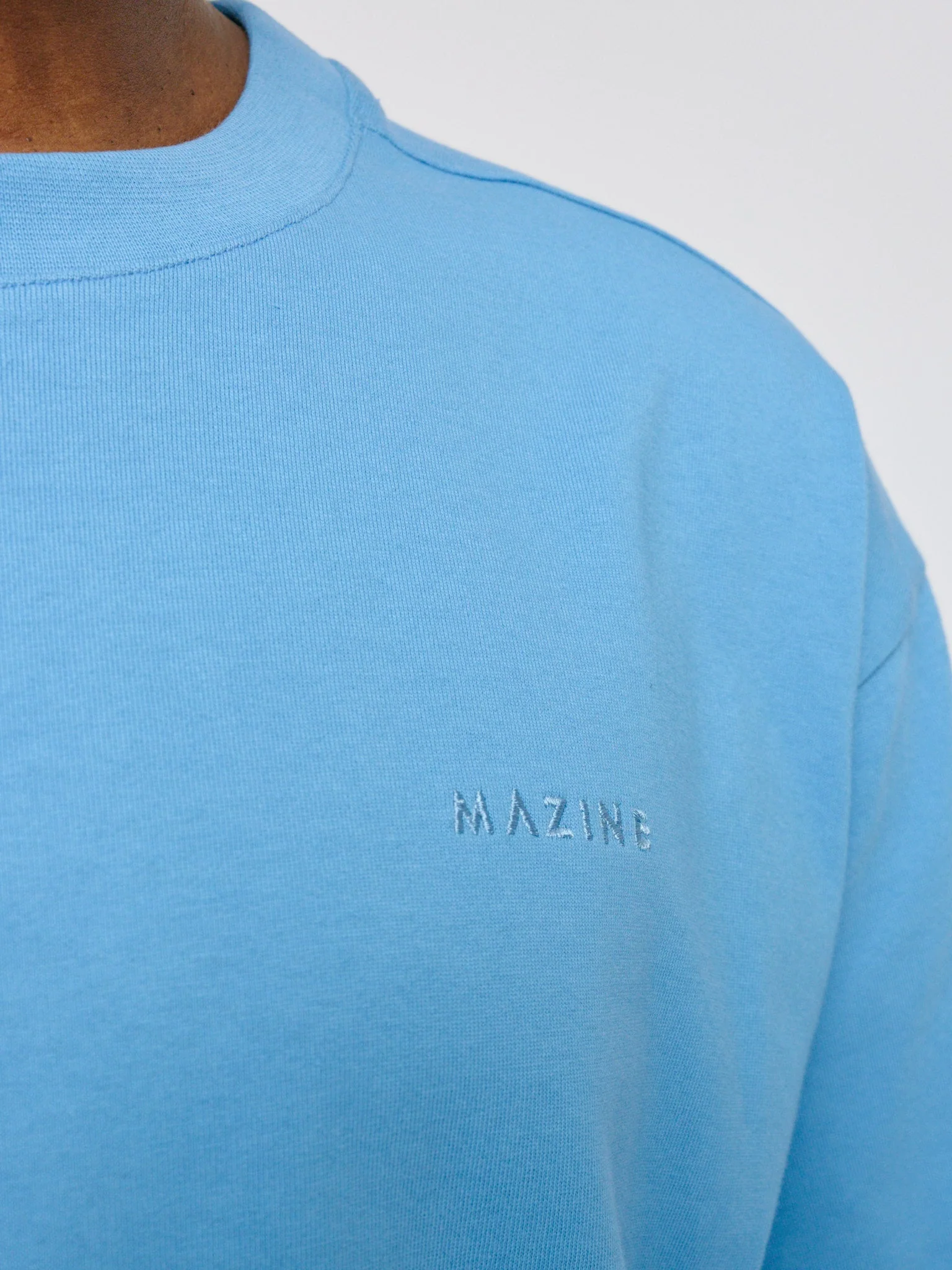 Heavy Basic T-Shirt - Image 9