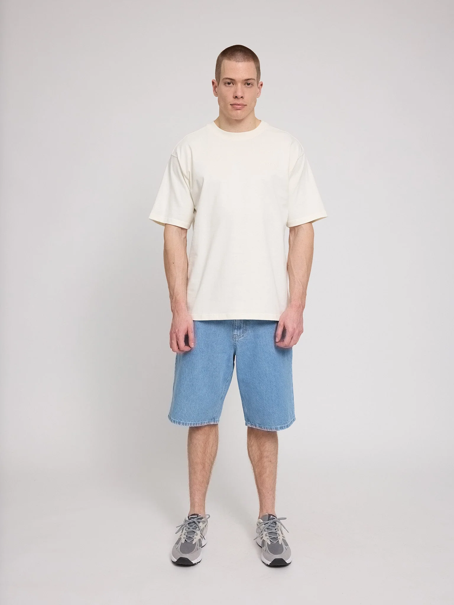 Heavy Back Print T-Shirt - Image 10