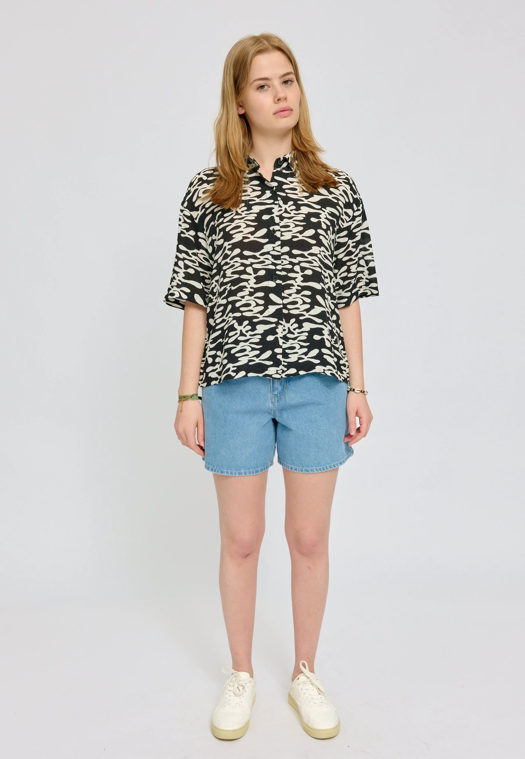 Printed Short Sleeve Crinkle Shirt - Image 10