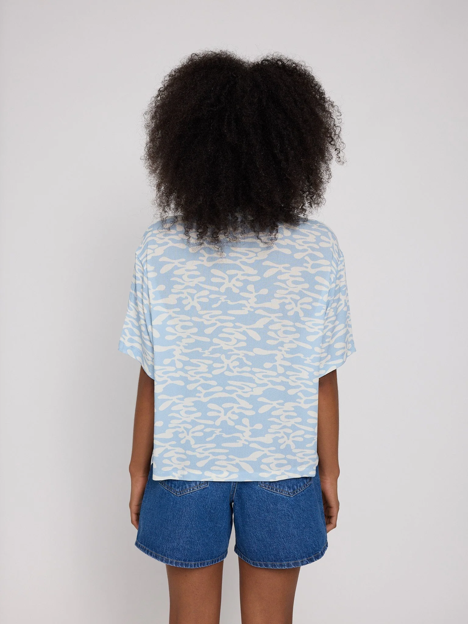 Printed Short Sleeve Crinkle Shirt - Image 2