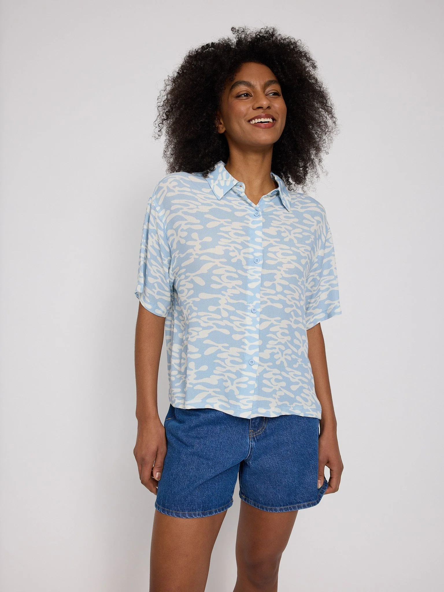 Printed Short Sleeve Crinkle Shirt - Image 5