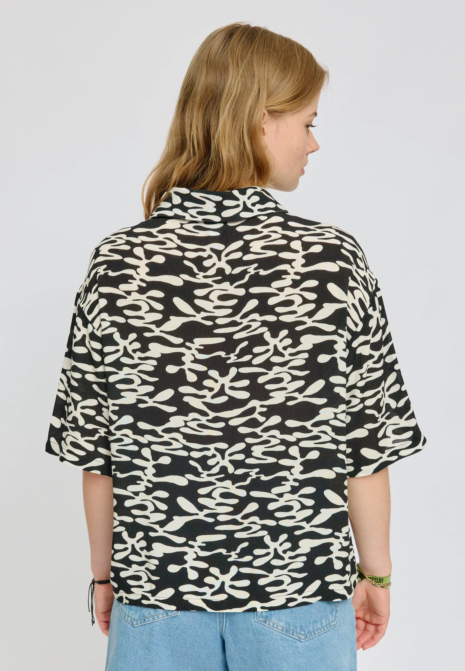 Printed Short Sleeve Crinkle Shirt - Image 8