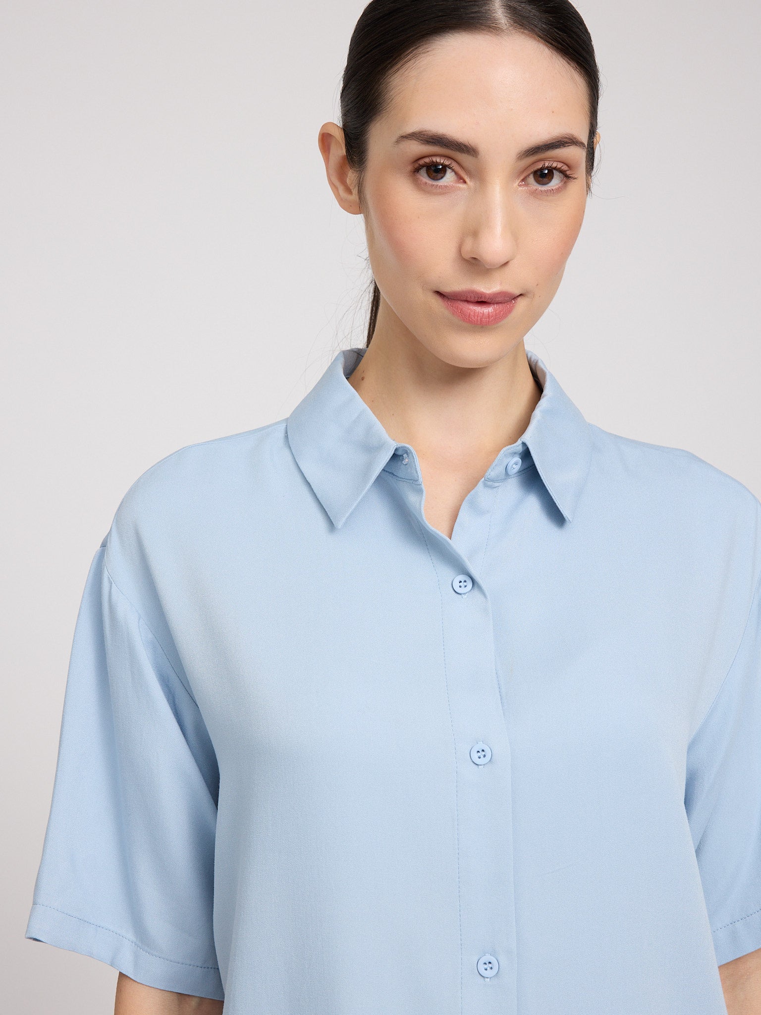Short Sleeve Viscose Shirt - Image 3