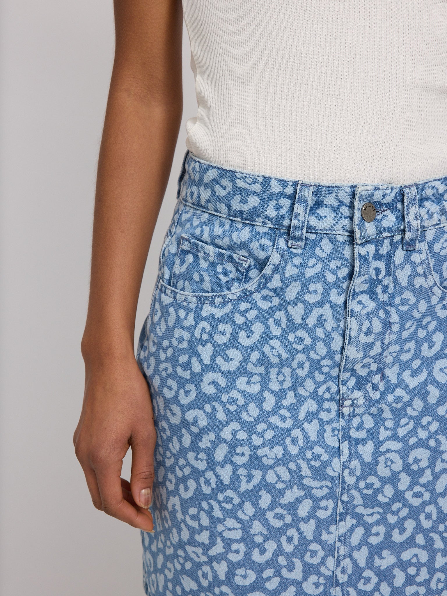 Printed Denim Mini Skirt - Image 3