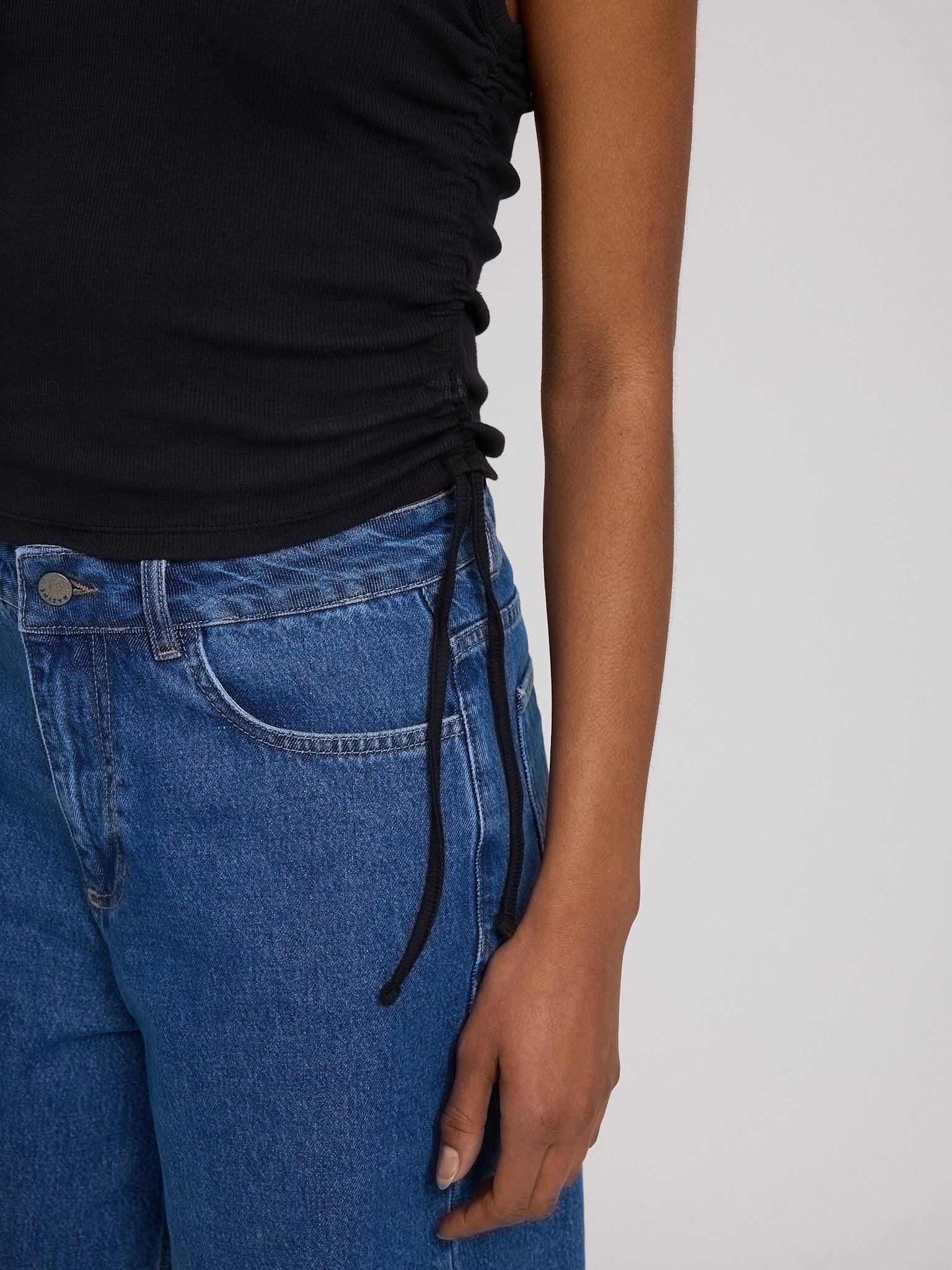 Tie Detail Tanktop - Image 15
