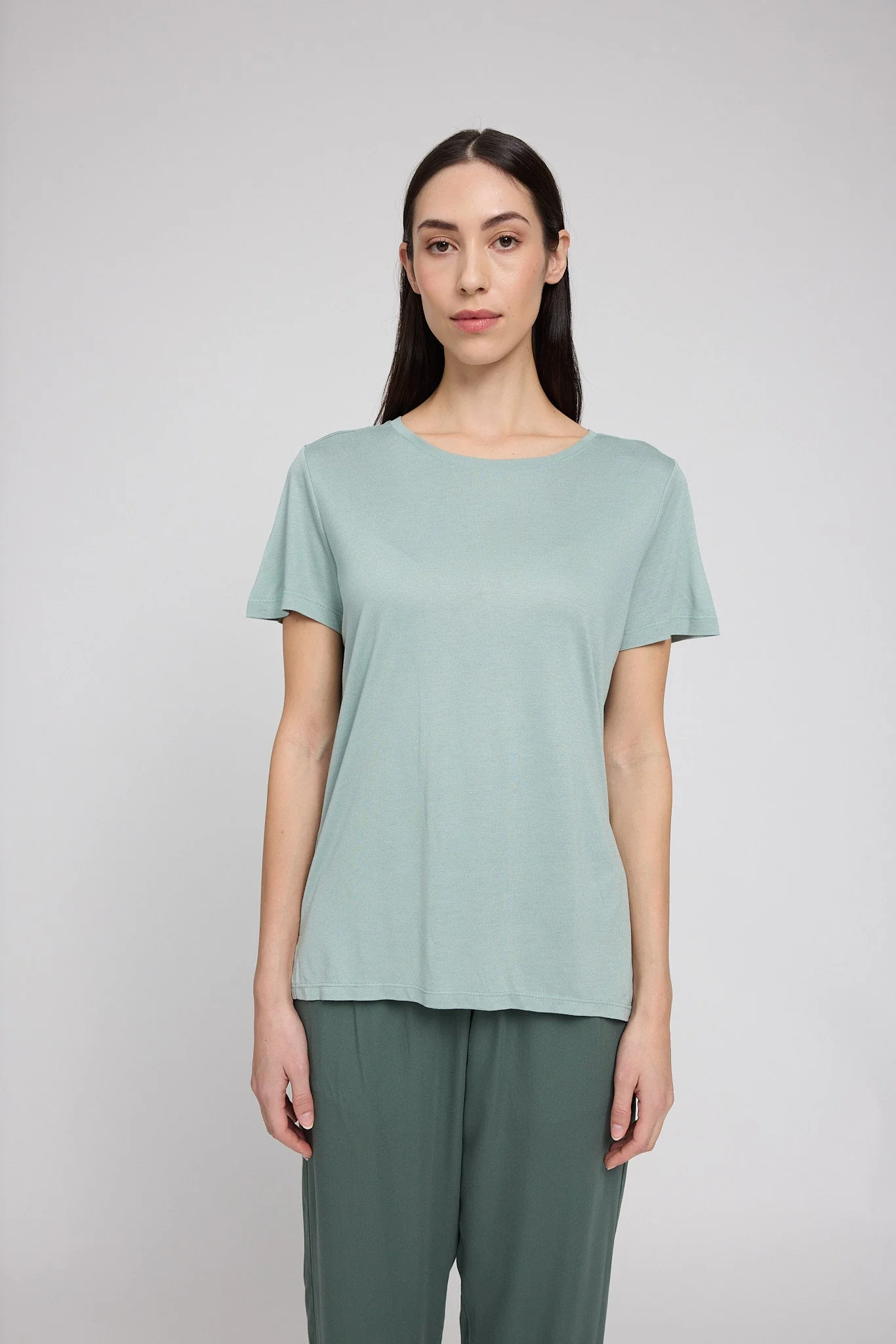 Ecovero Viscose Basic T-Shirt - Image 12