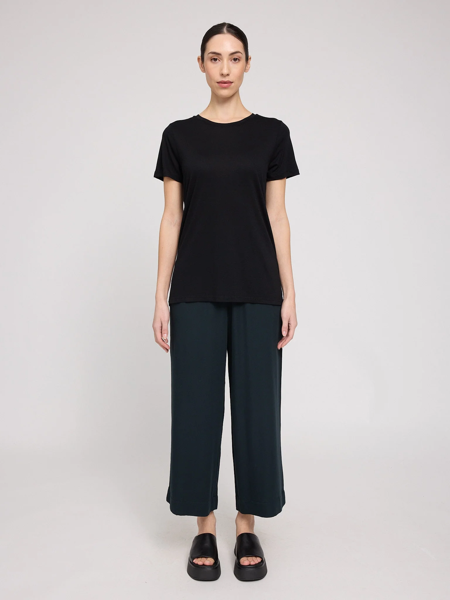 Ecovero Viscose Basic T-Shirt - Image 9