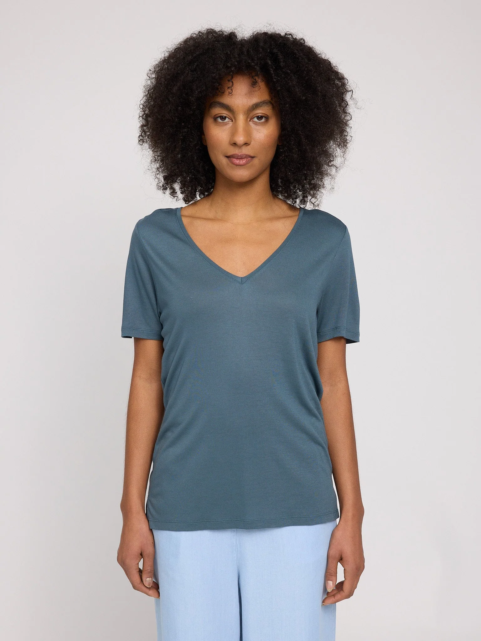 Ecovero Viscose V-Neck T-Shirt